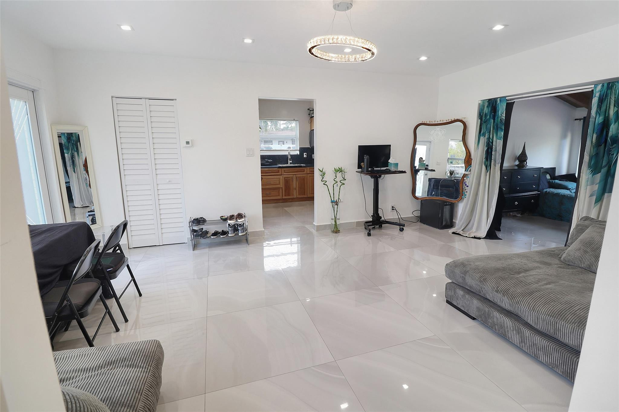 Norfolk Gardens Amd 15-38 - Residential Income