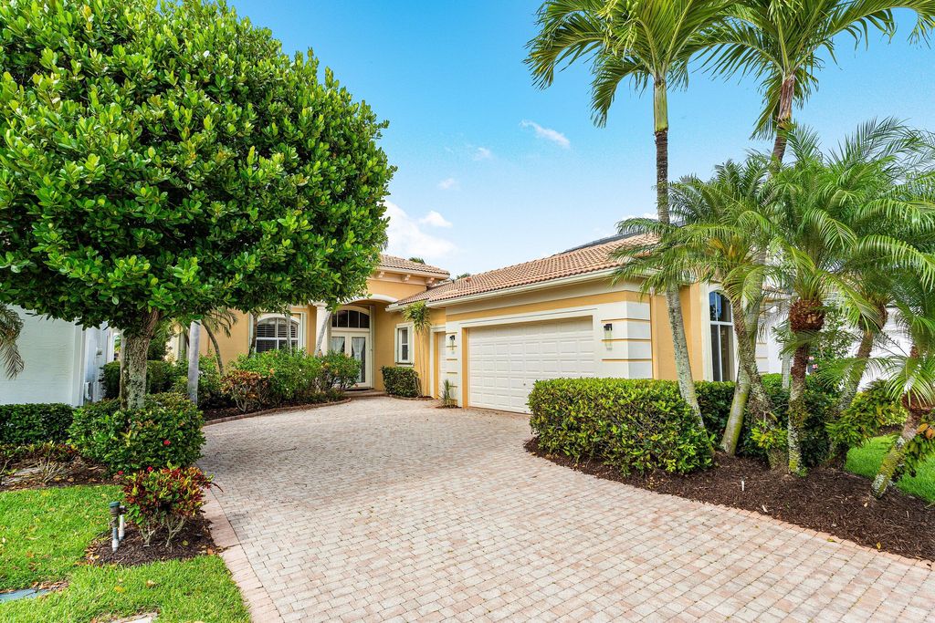 Photo of 155 Esperanza Way, Palm Beach Gardens, FL 33418 (MLS # B26022823)