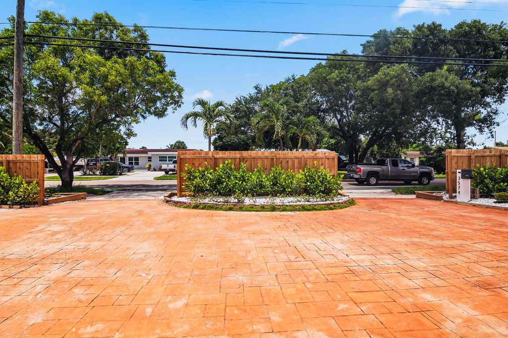 Photo of 3574 Riverland Road, Fort Lauderdale, FL 33312 (MLS # R11092135)