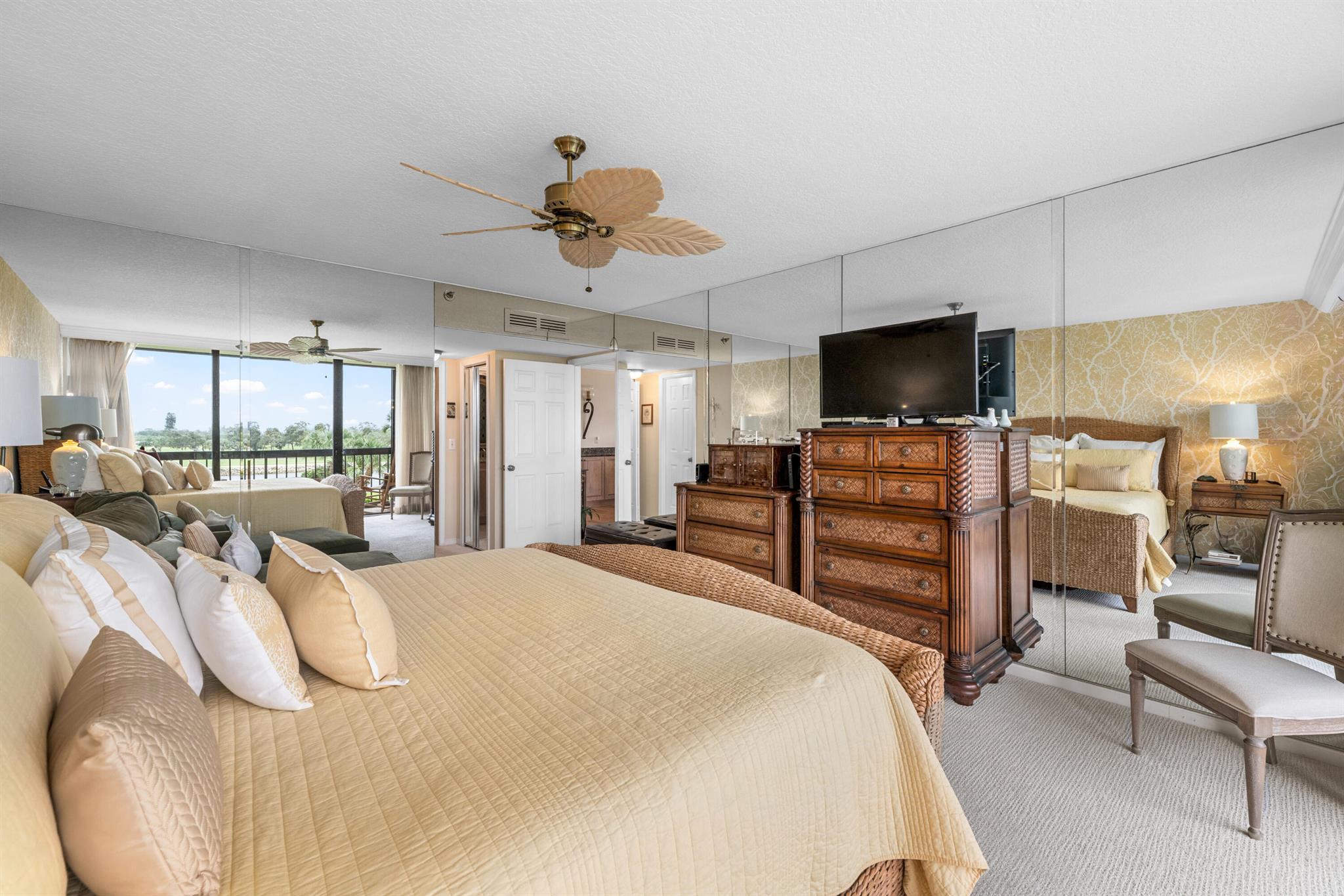 GOVERNORS POINTE CONDO - Residential
