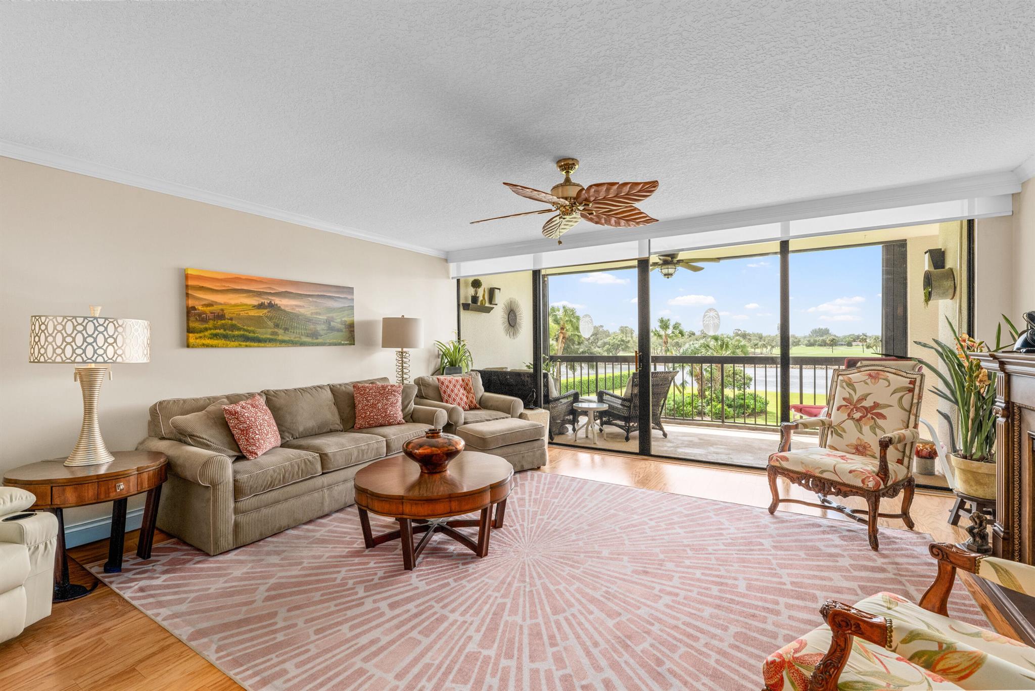 GOVERNORS POINTE CONDO - Residential