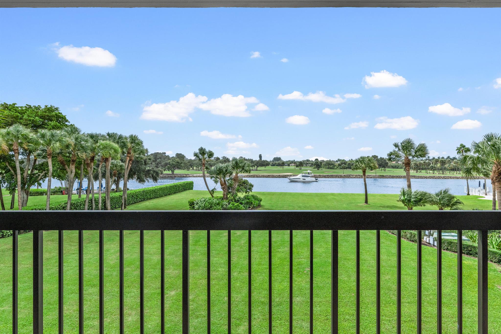 GOVERNORS POINTE CONDO - Residential