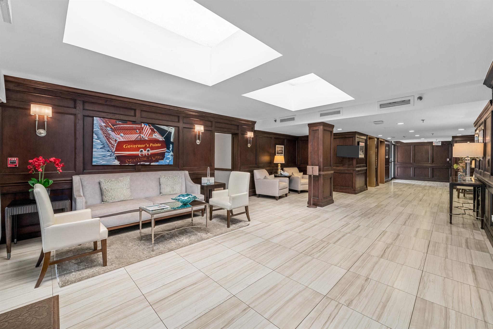GOVERNORS POINTE CONDO - Residential