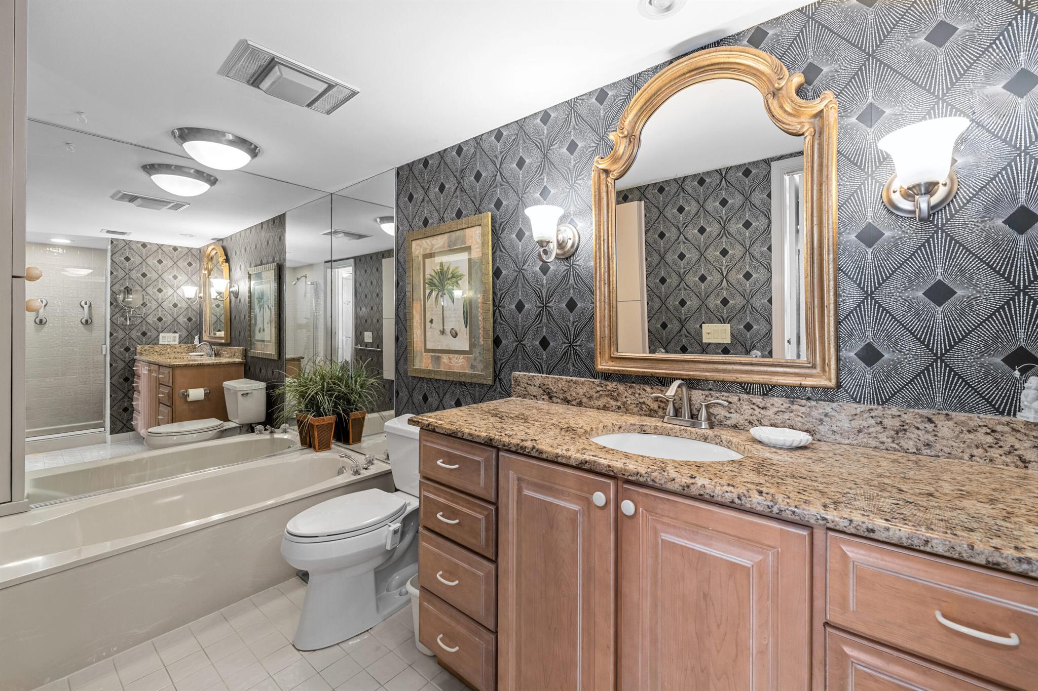 GOVERNORS POINTE CONDO - Residential