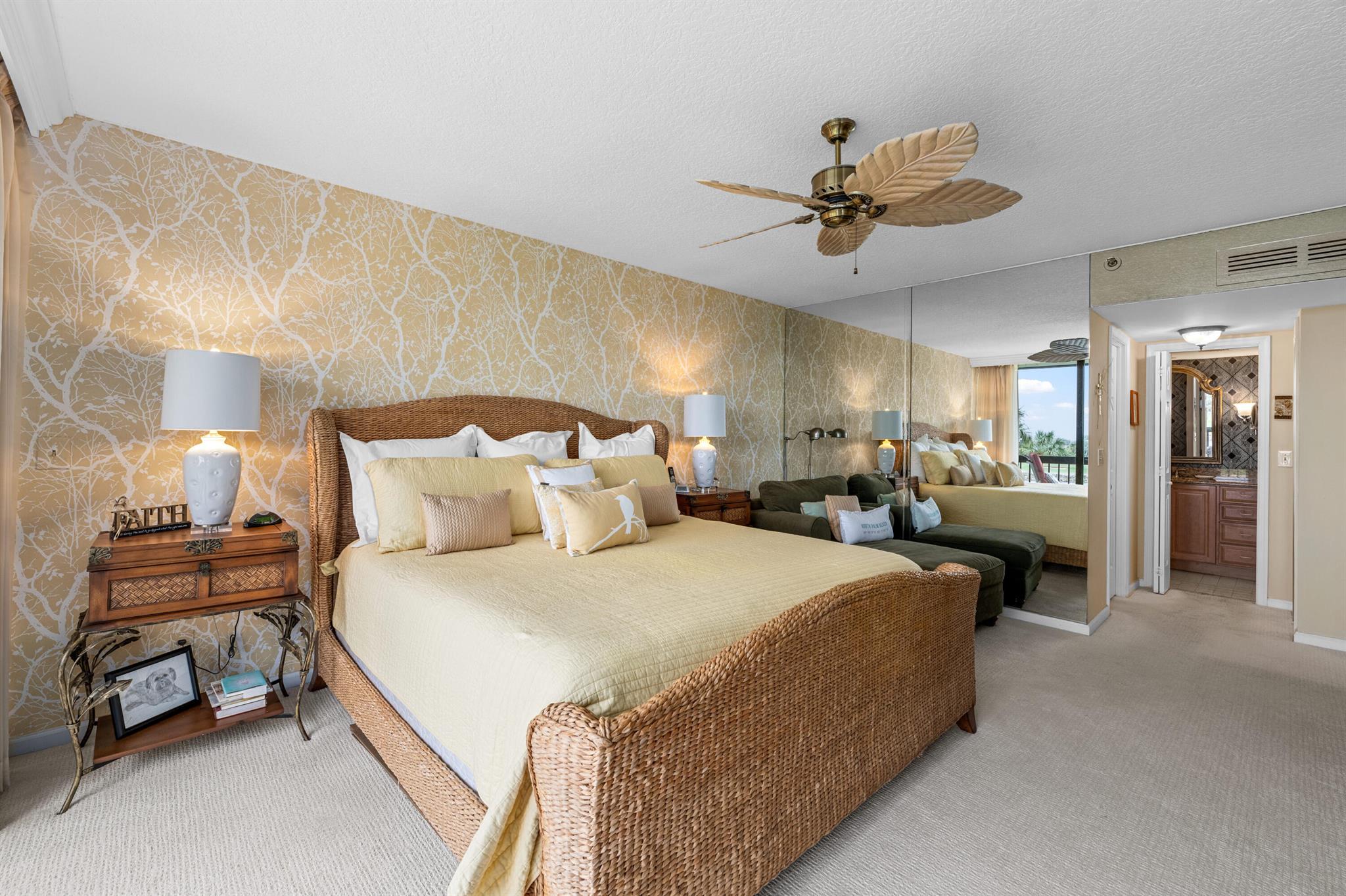 GOVERNORS POINTE CONDO - Residential