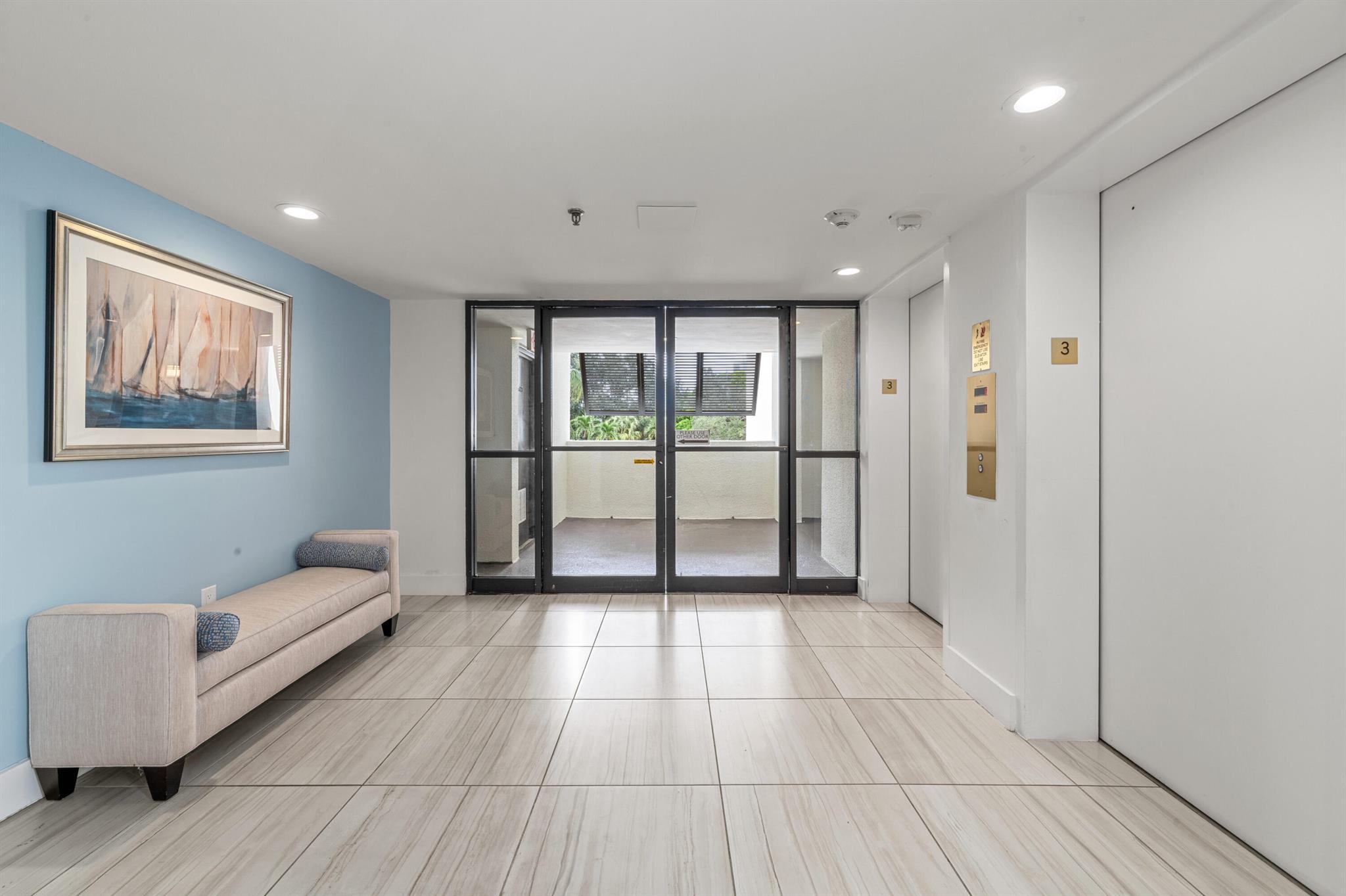 GOVERNORS POINTE CONDO - Residential