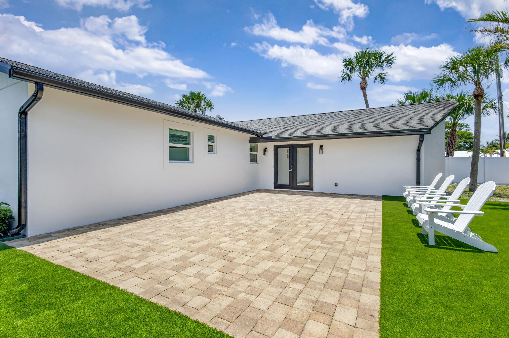 EASTVIEW MANOR - Residential Lease