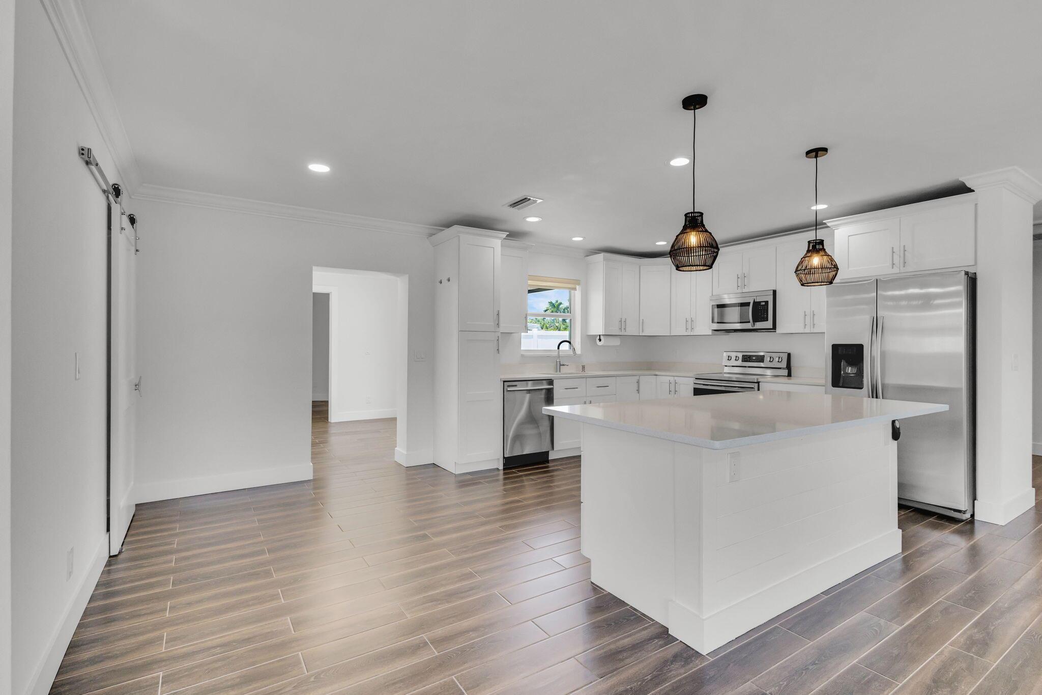 EASTVIEW MANOR - Residential Lease