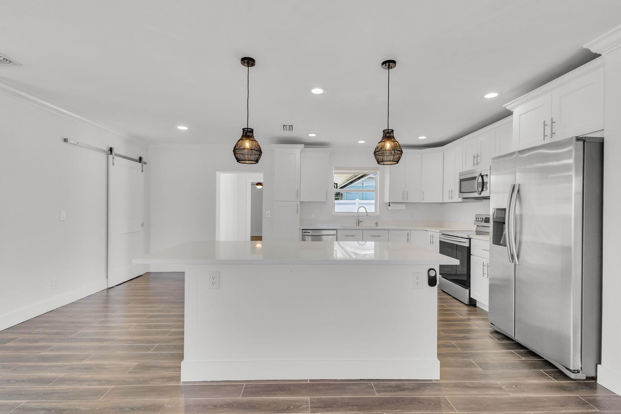 EASTVIEW MANOR - Residential Lease