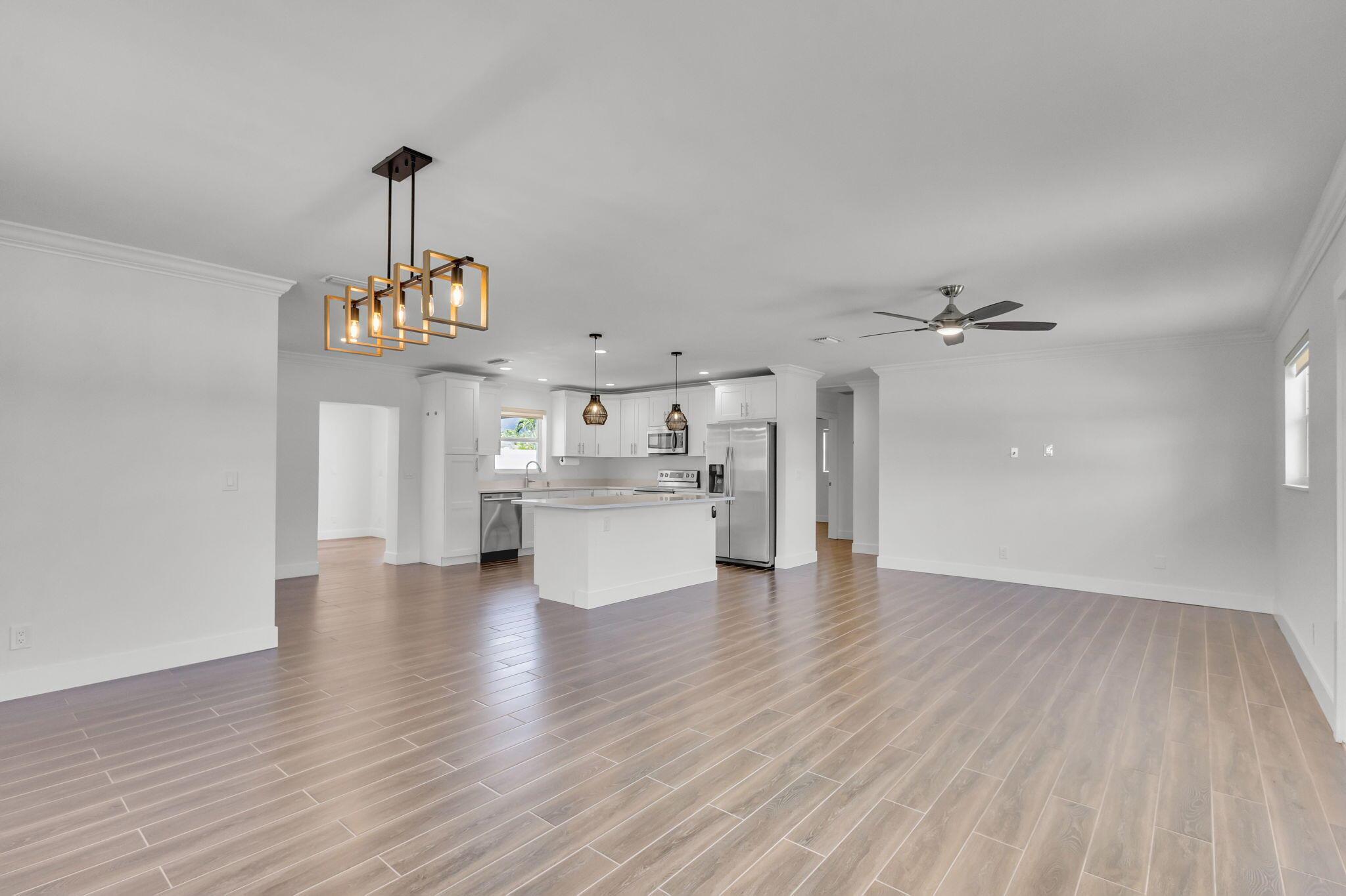 EASTVIEW MANOR - Residential Lease