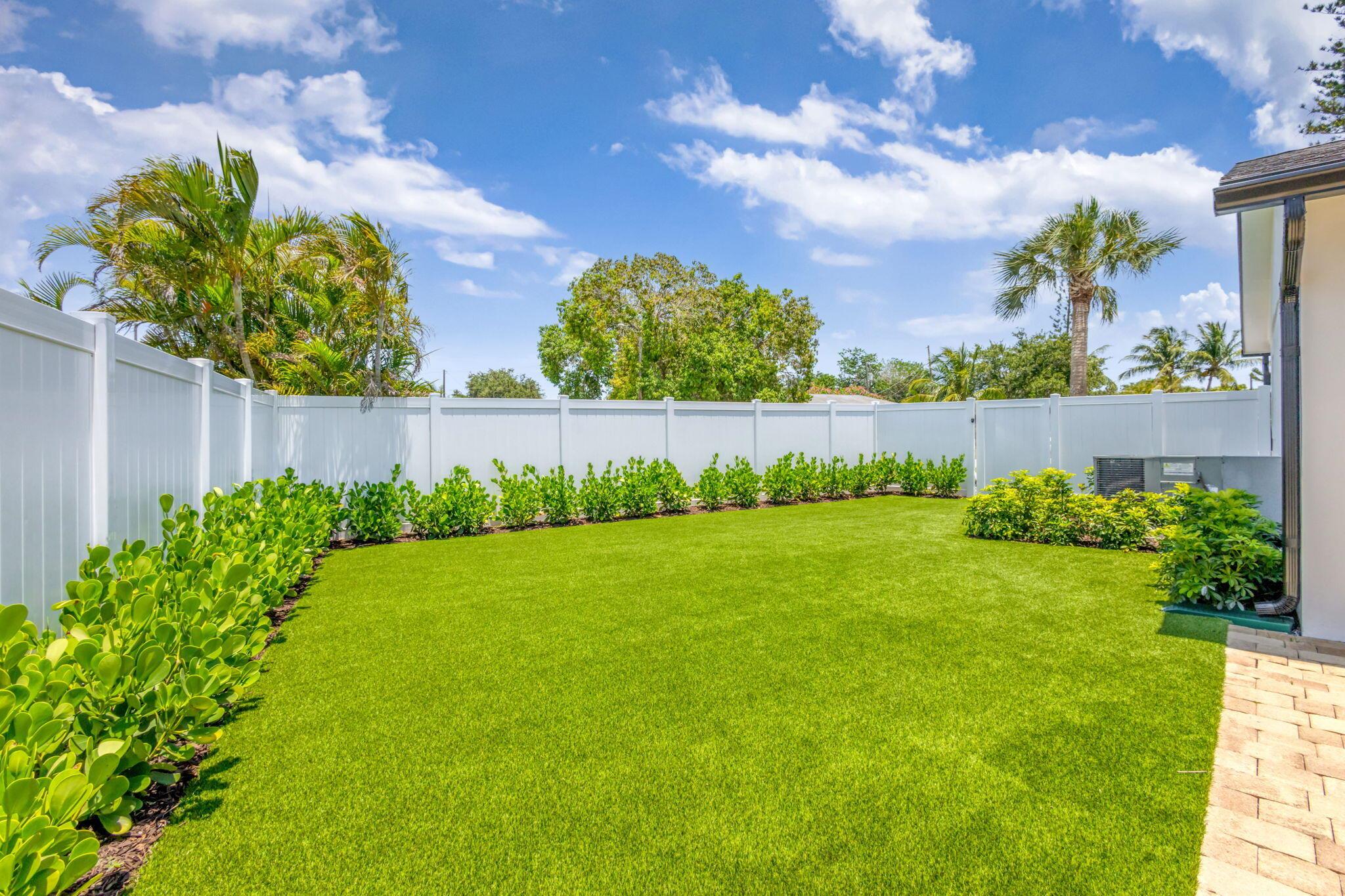 EASTVIEW MANOR - Residential Lease