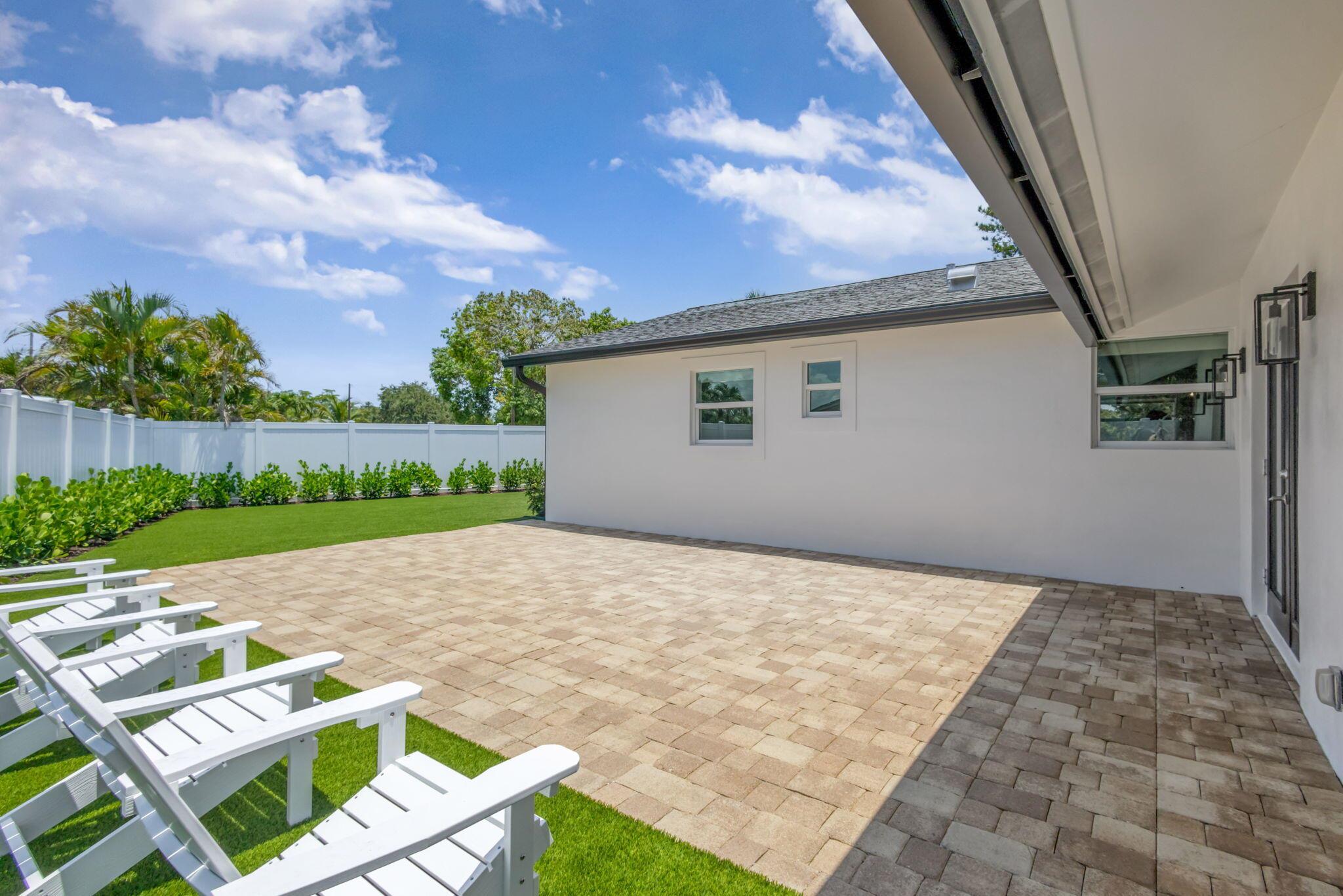 EASTVIEW MANOR - Residential Lease