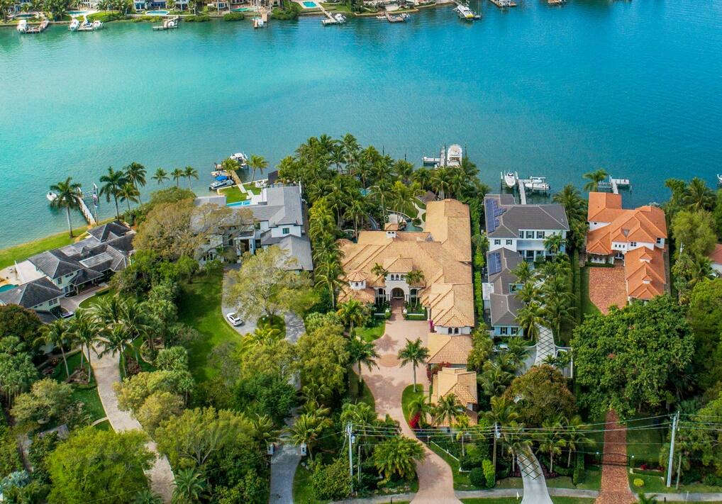 RIVERSIDE ON THE LOXAHATCHEE - Residential