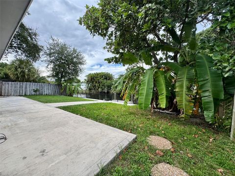 Tiny photo for 1871 NW 31st Court, Oakland Park, FL 33309 (MLS # F10535742)