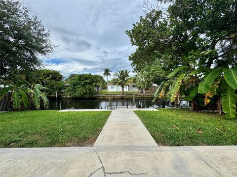 Tiny photo for 1871 NW 31st Court, Oakland Park, FL 33309 (MLS # F10535742)