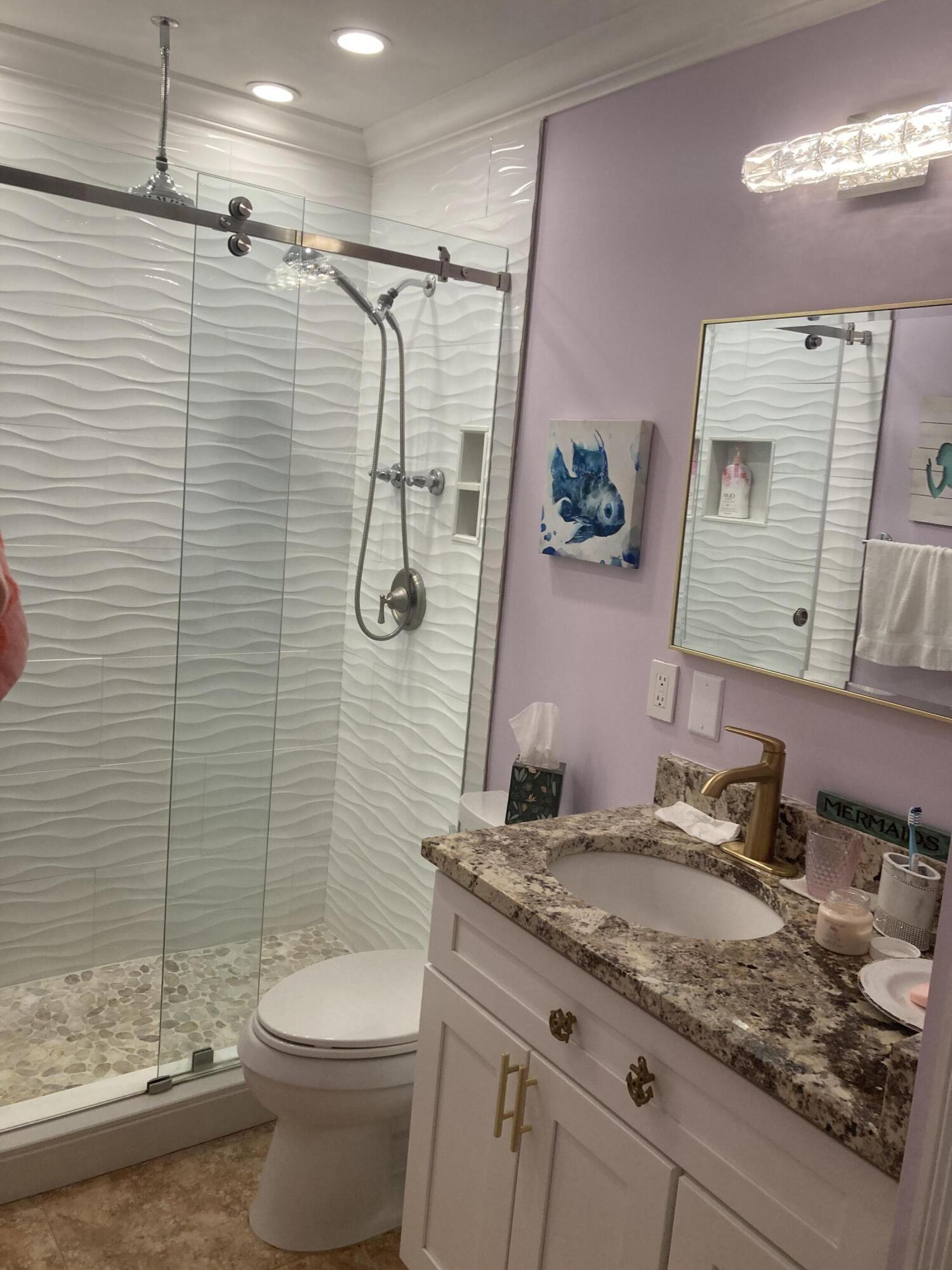 CRESTHAVEN VILLAS 3 CONDO - Residential