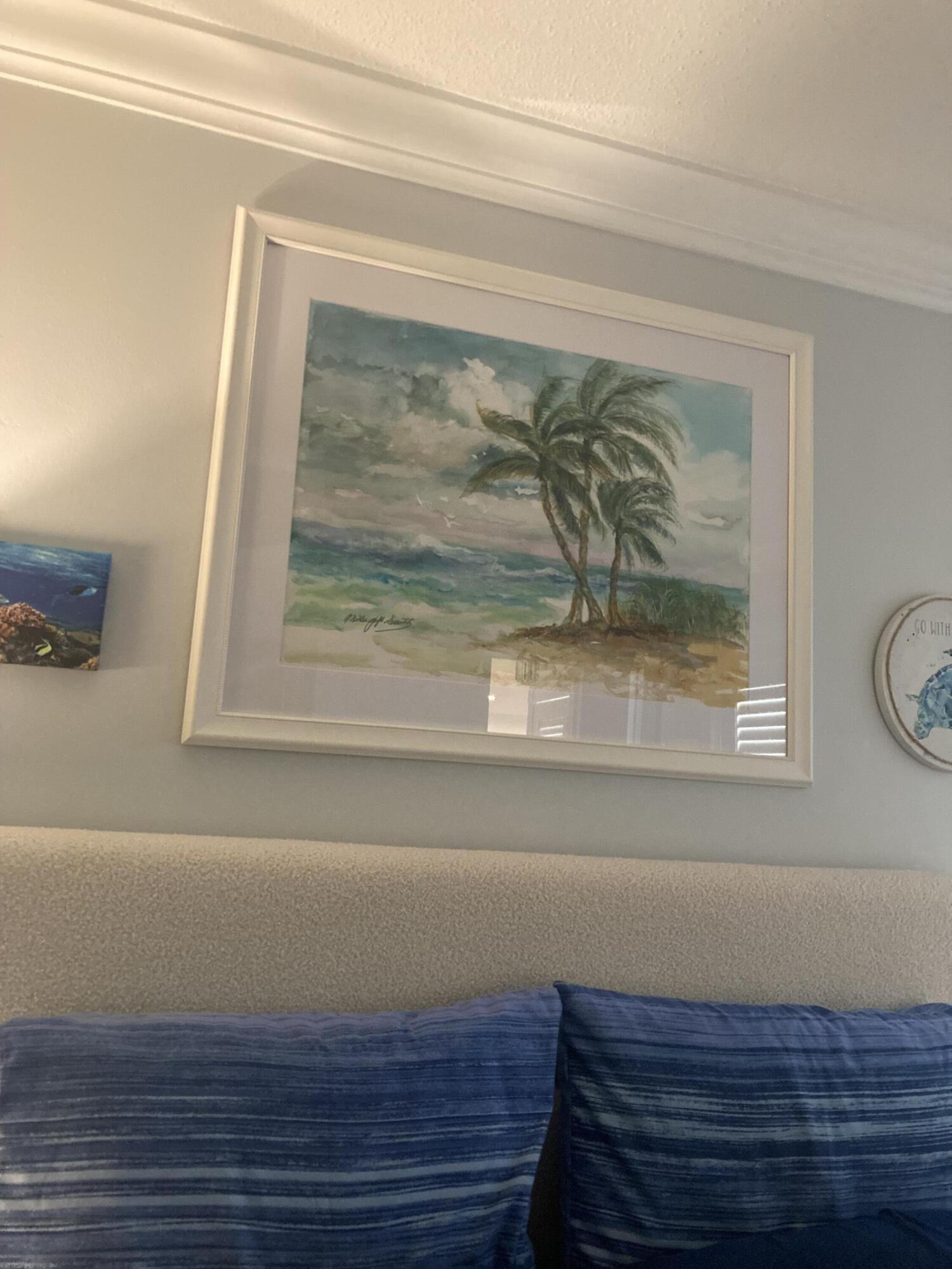 CRESTHAVEN VILLAS 3 CONDO - Residential