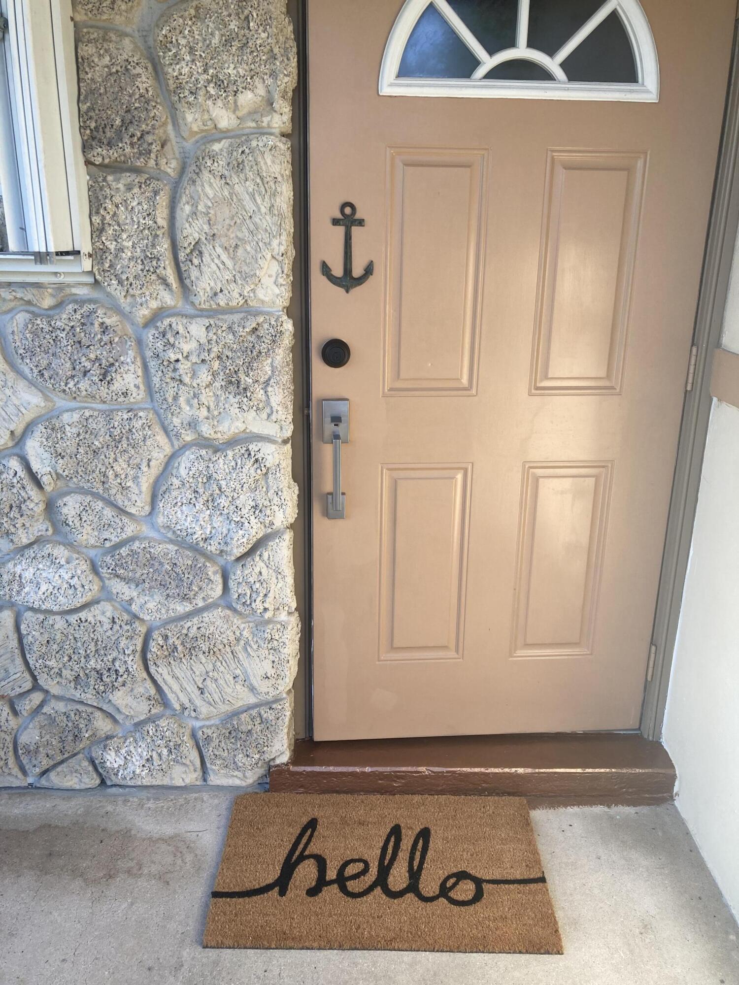 CRESTHAVEN VILLAS 3 CONDO - Residential