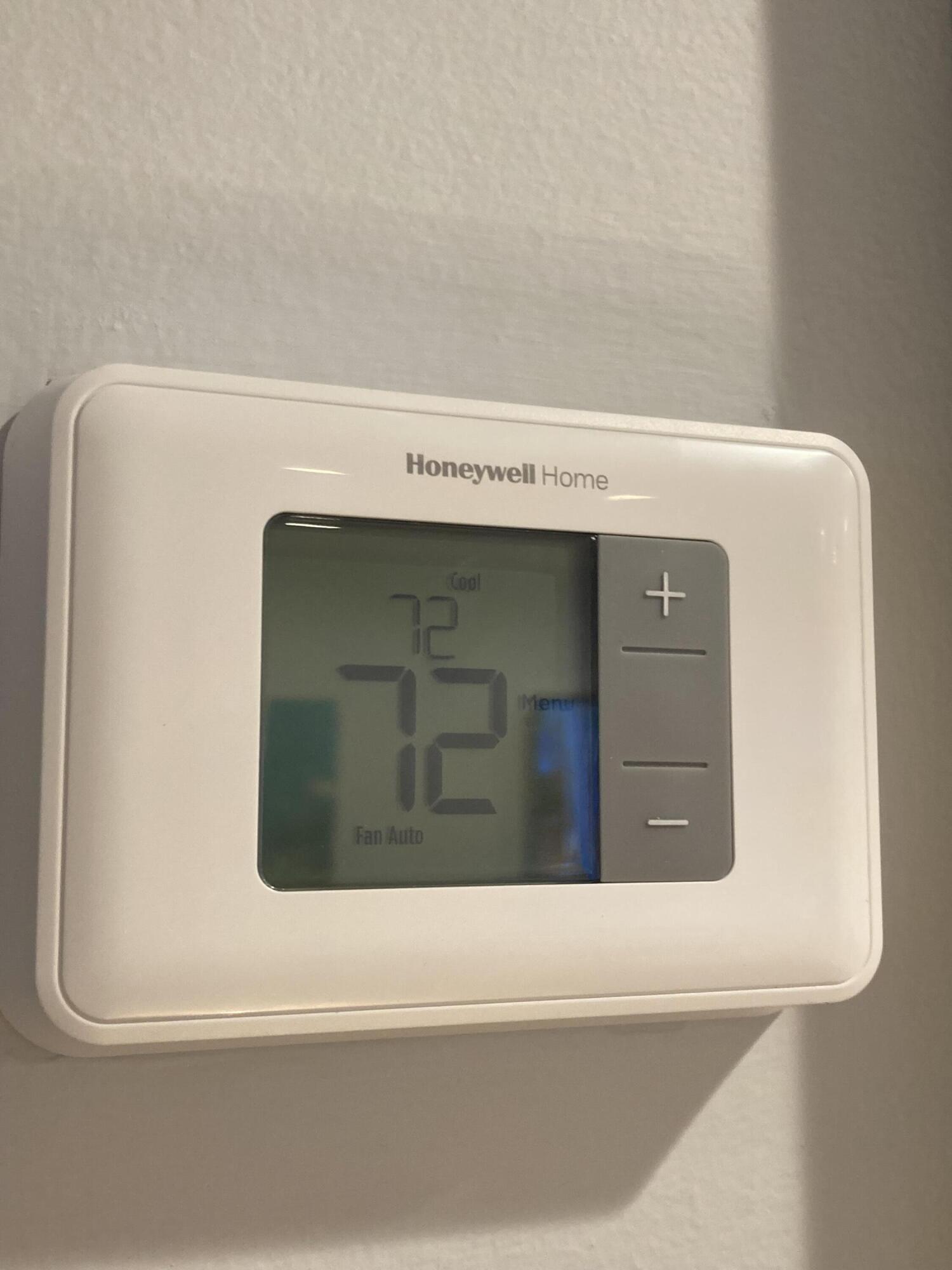 CRESTHAVEN VILLAS 3 CONDO - Residential