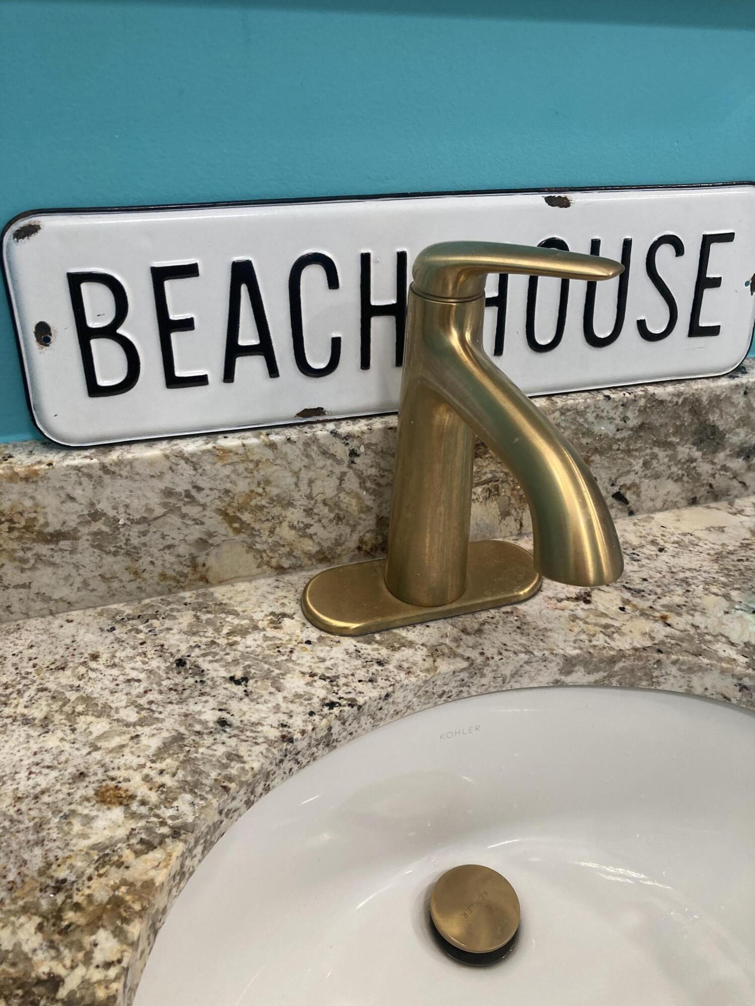 CRESTHAVEN VILLAS 3 CONDO - Residential