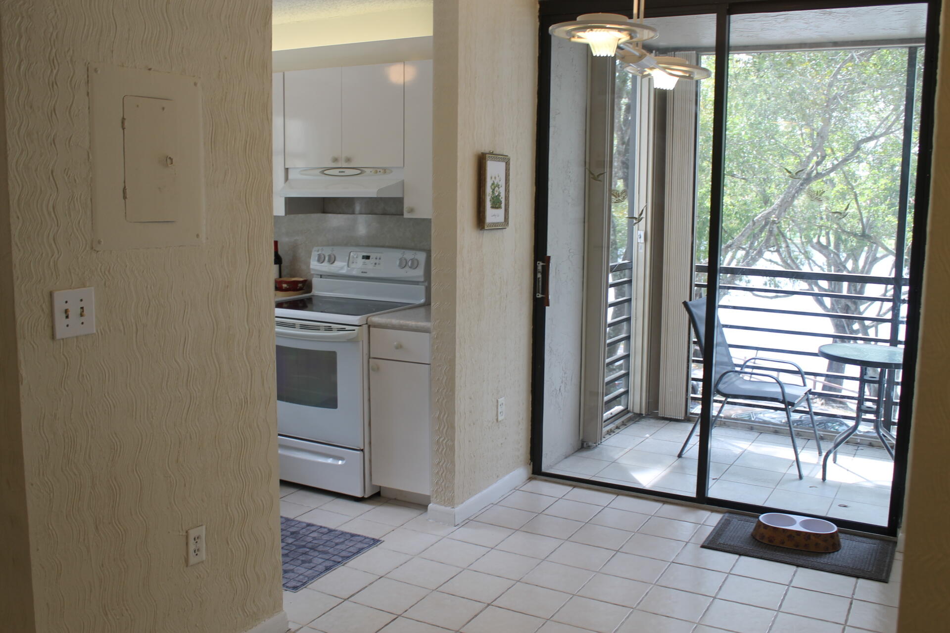 COLONY POINT 3 CONDO - Residential