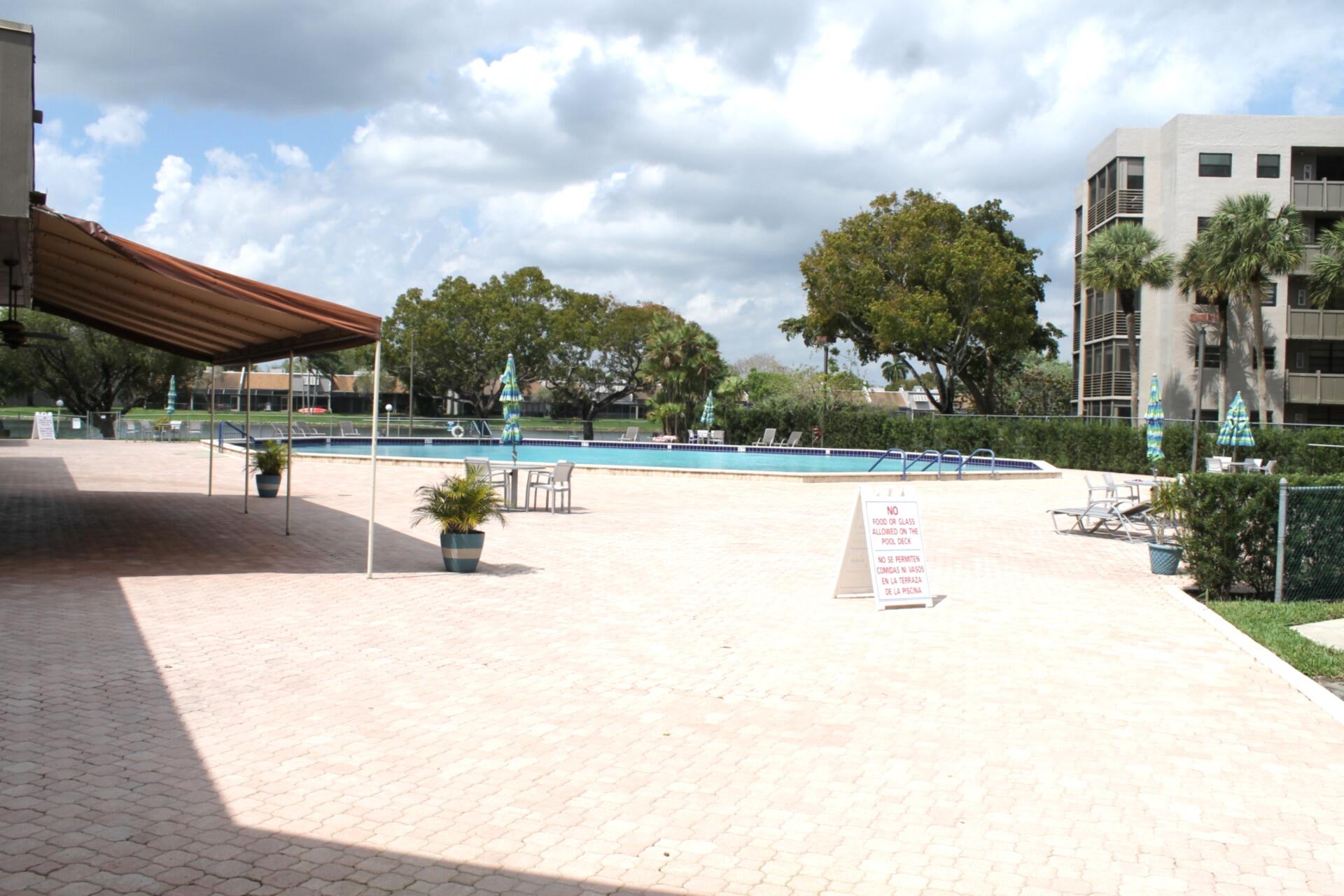 COLONY POINT 3 CONDO - Residential