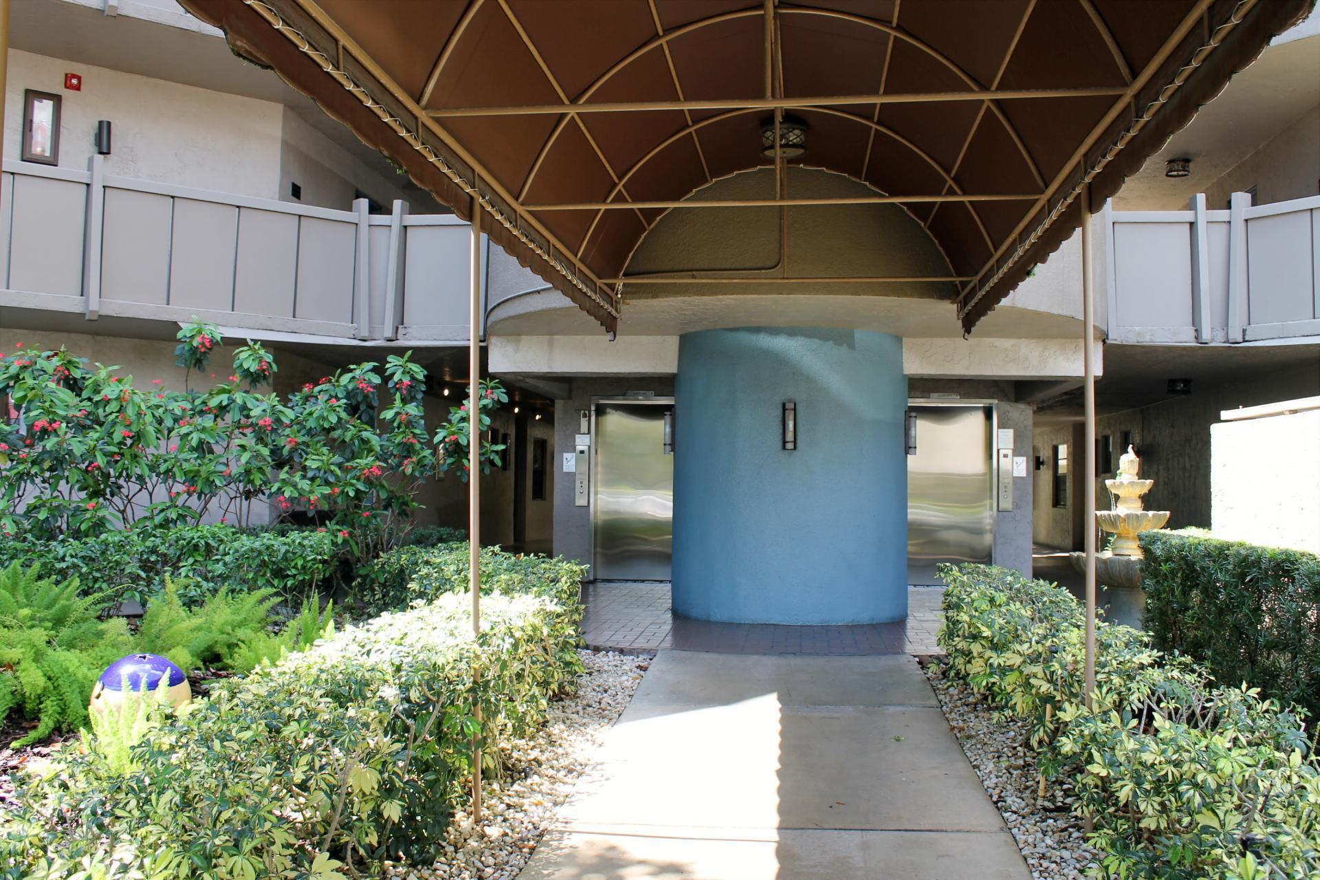 COLONY POINT 3 CONDO - Residential