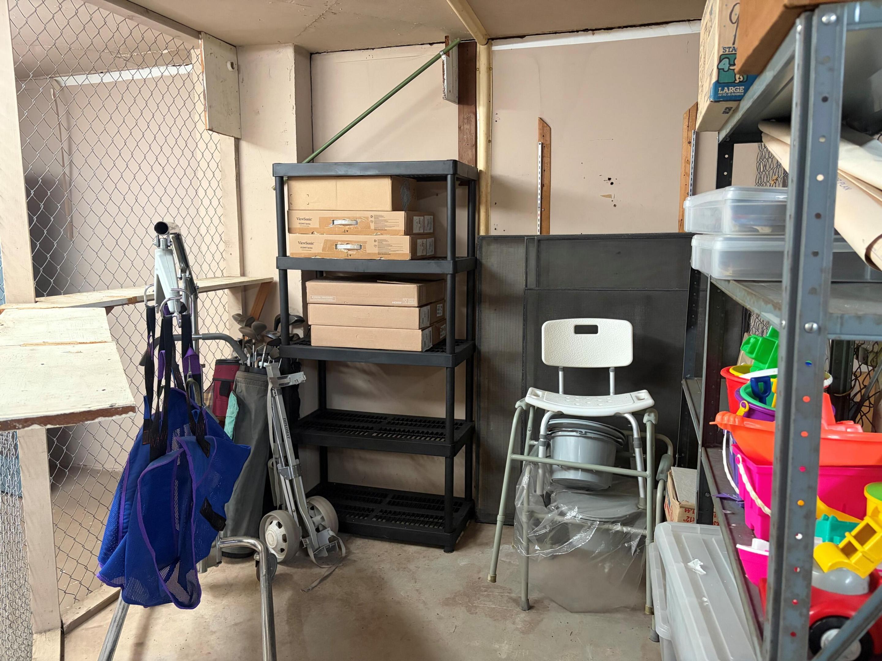 COLONY POINT 3 CONDO - Residential