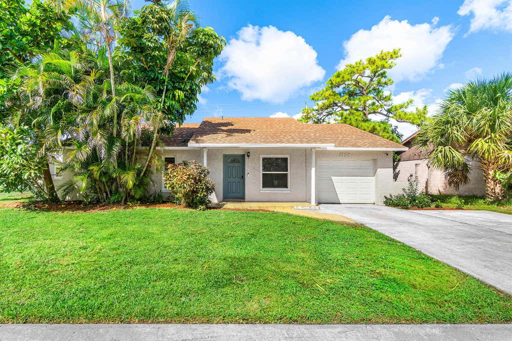 Photo of 1179 Fernlea Drive, West Palm Beach, FL 33417 (MLS # R11126190)