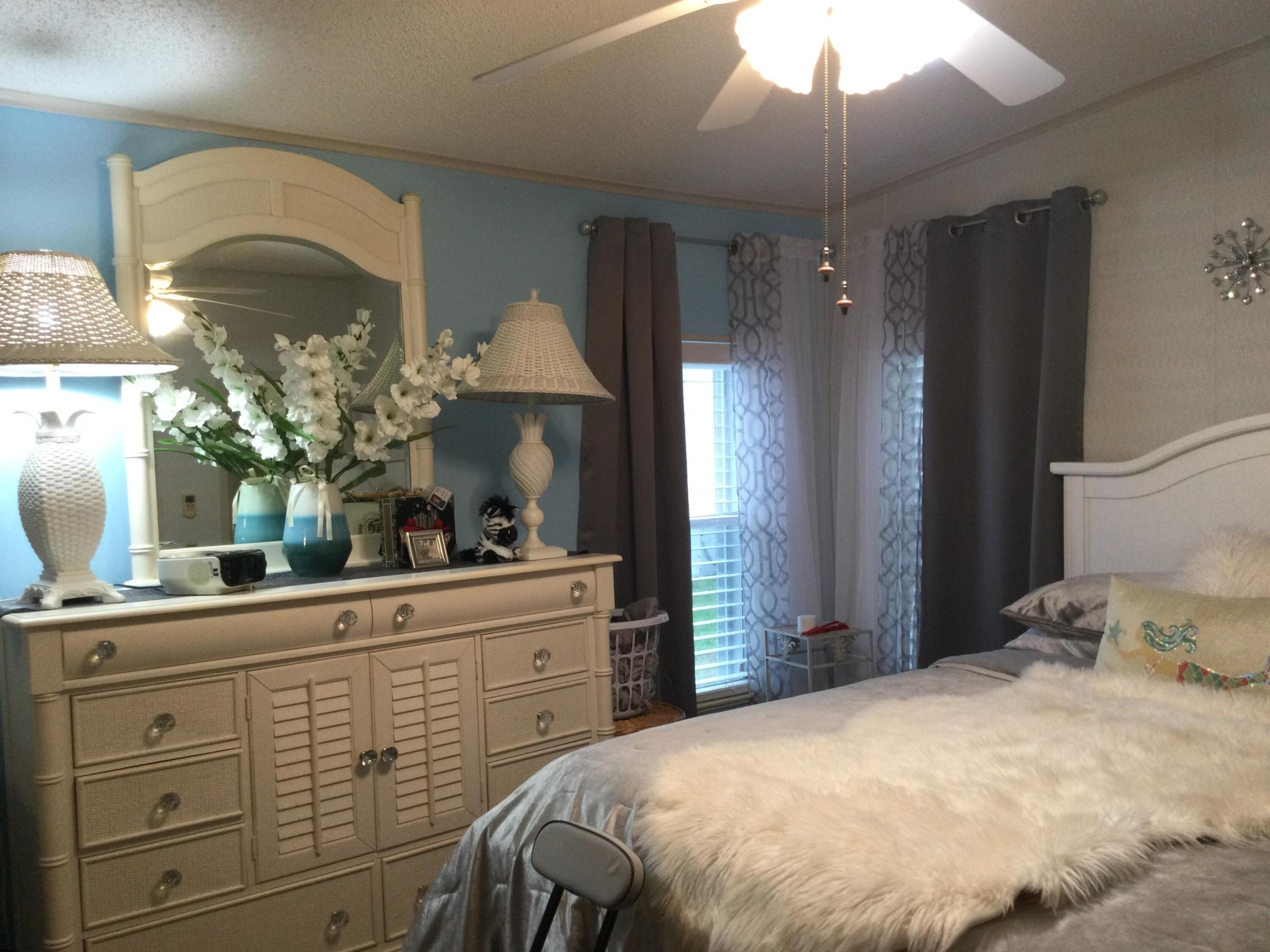 SPANISH LAKES LEASEHOLD ESTATES - Residential