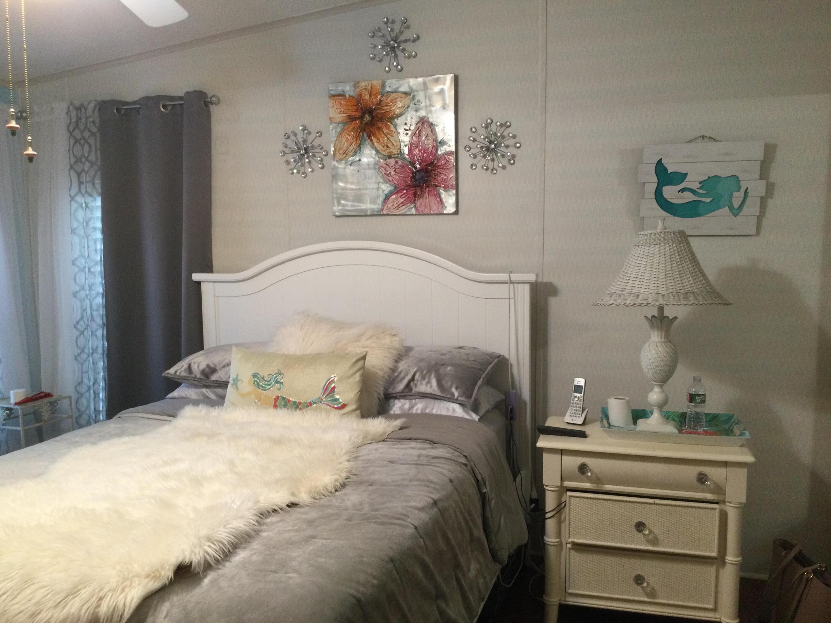 SPANISH LAKES LEASEHOLD ESTATES - Residential