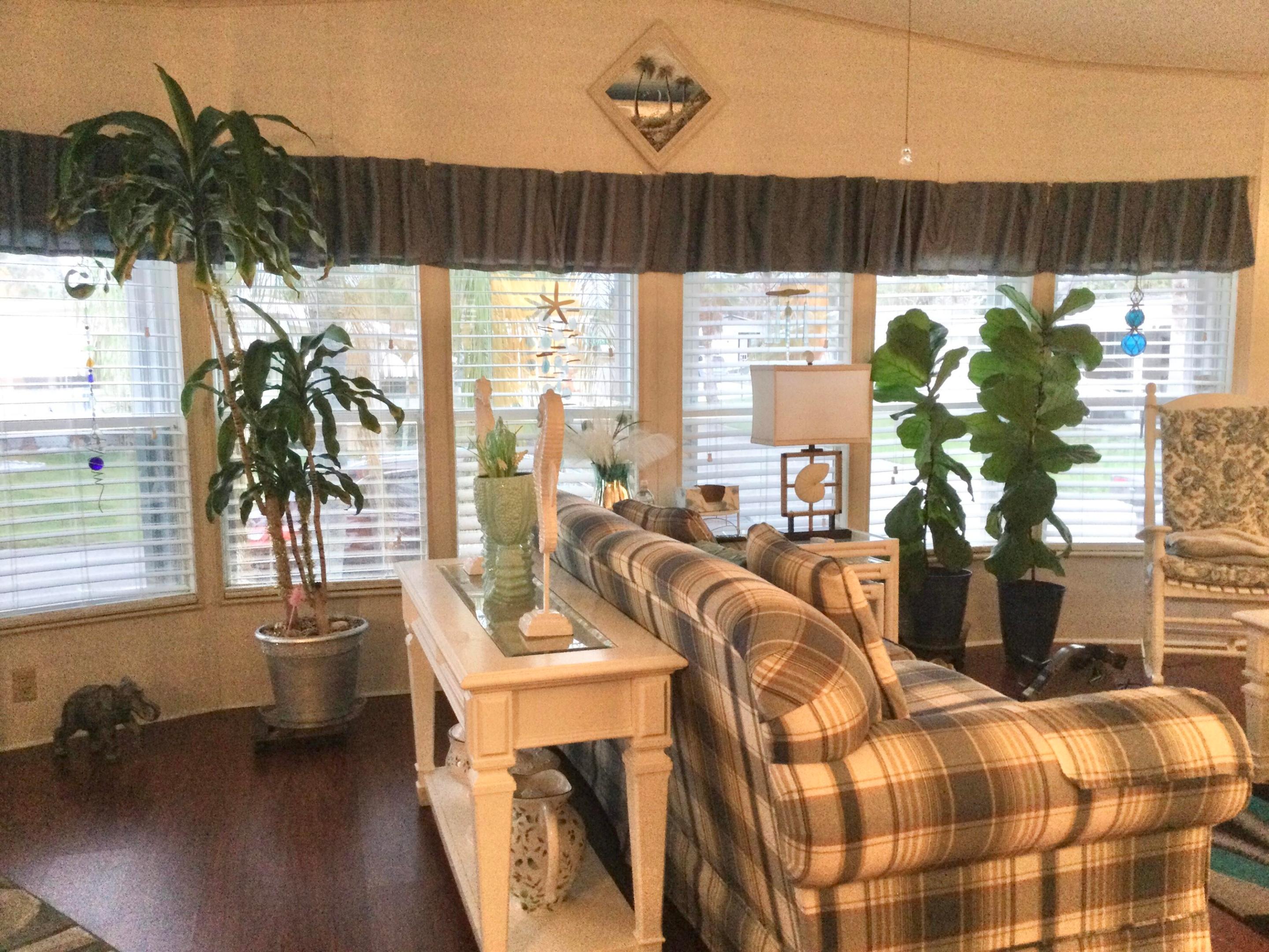 SPANISH LAKES LEASEHOLD ESTATES - Residential