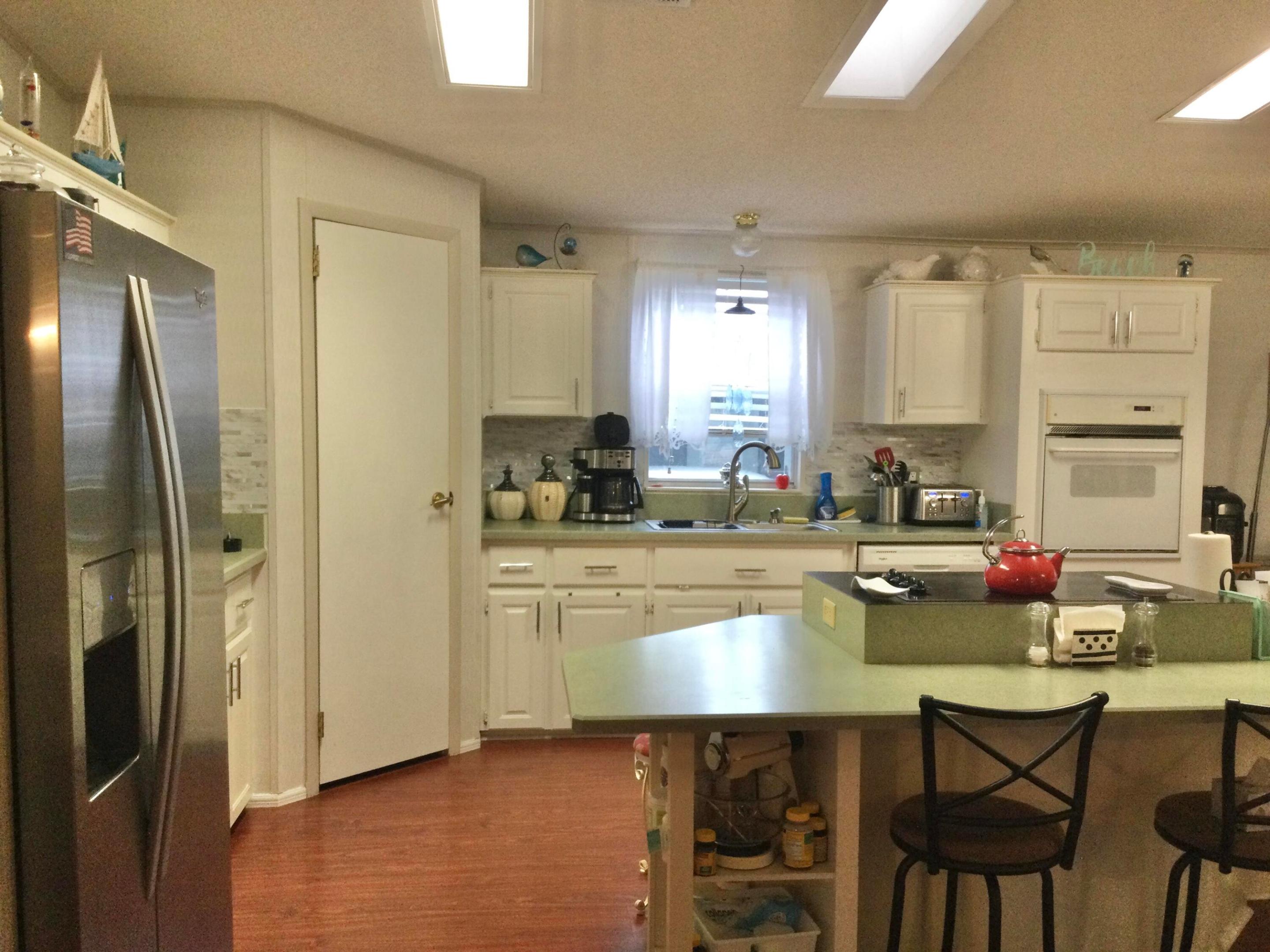 SPANISH LAKES LEASEHOLD ESTATES - Residential