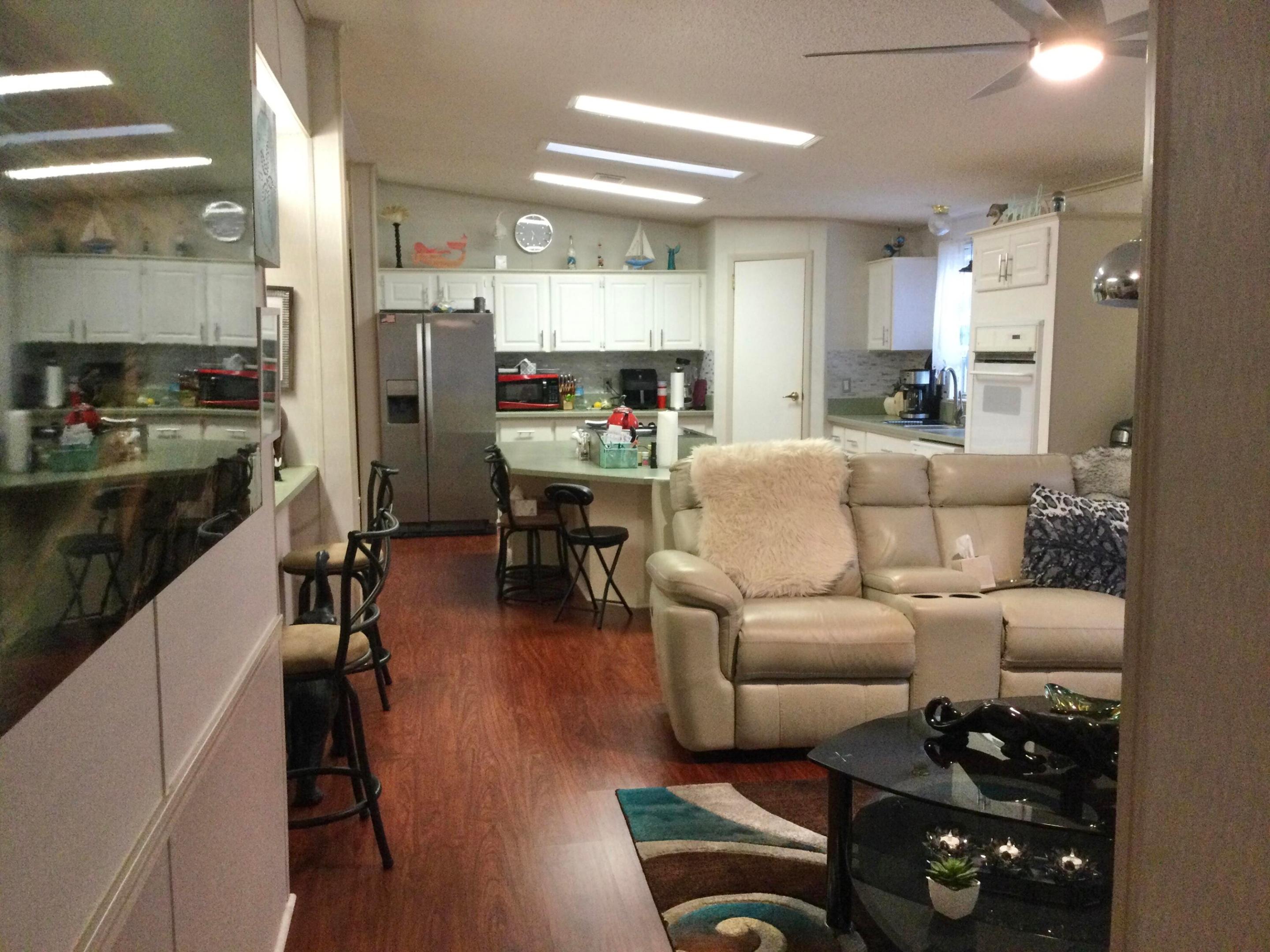 SPANISH LAKES LEASEHOLD ESTATES - Residential