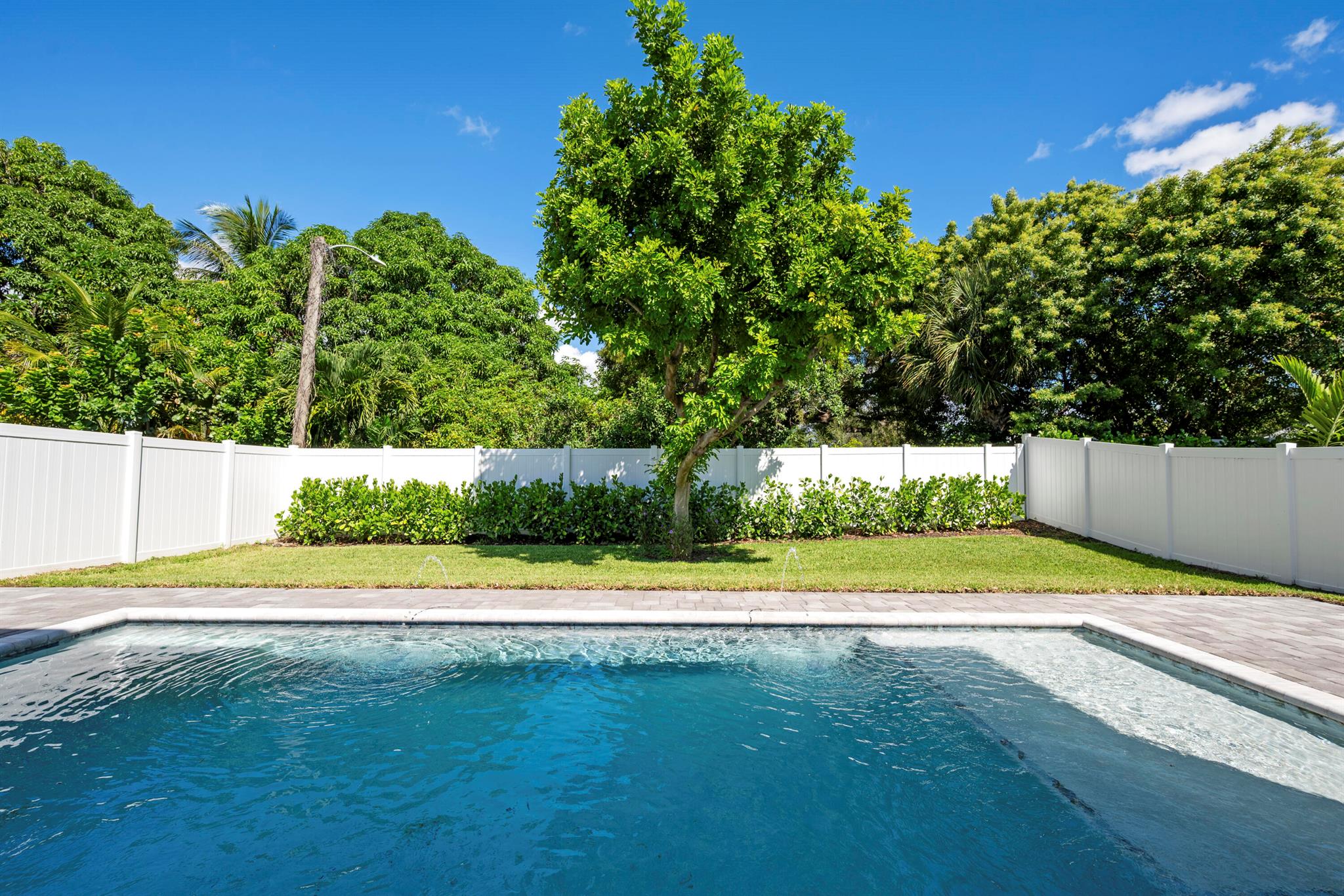SOUTHRIDGE - Residential Lease