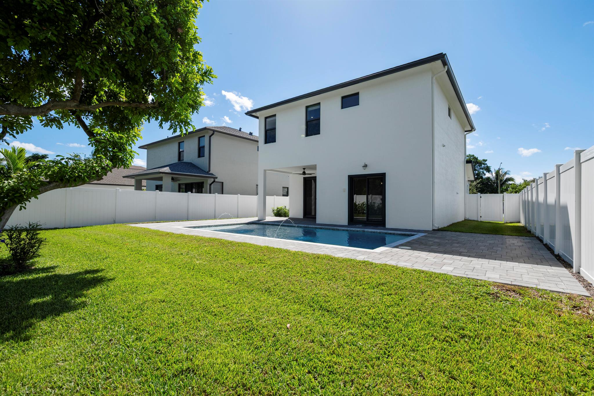 SOUTHRIDGE - Residential Lease
