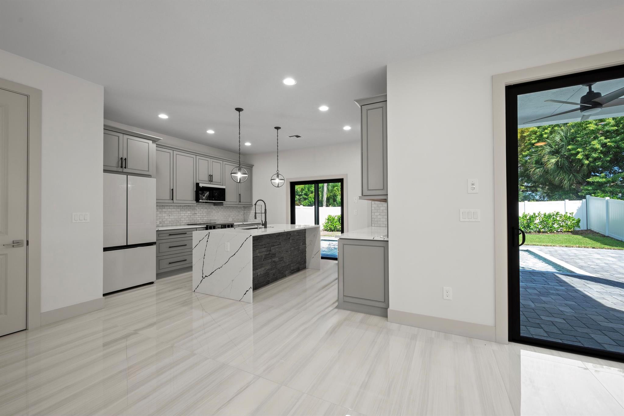 SOUTHRIDGE - Residential Lease