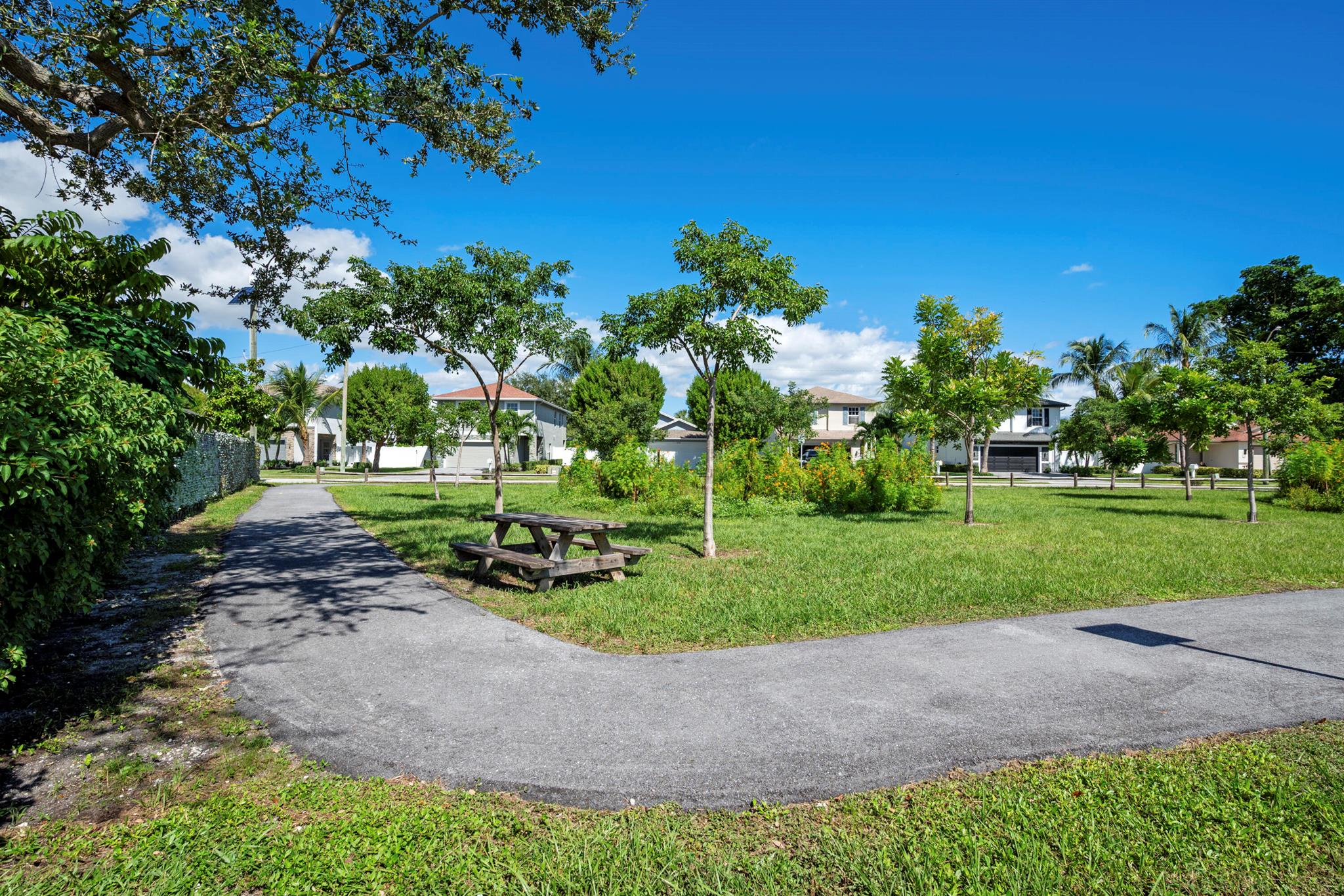 SOUTHRIDGE - Residential Lease