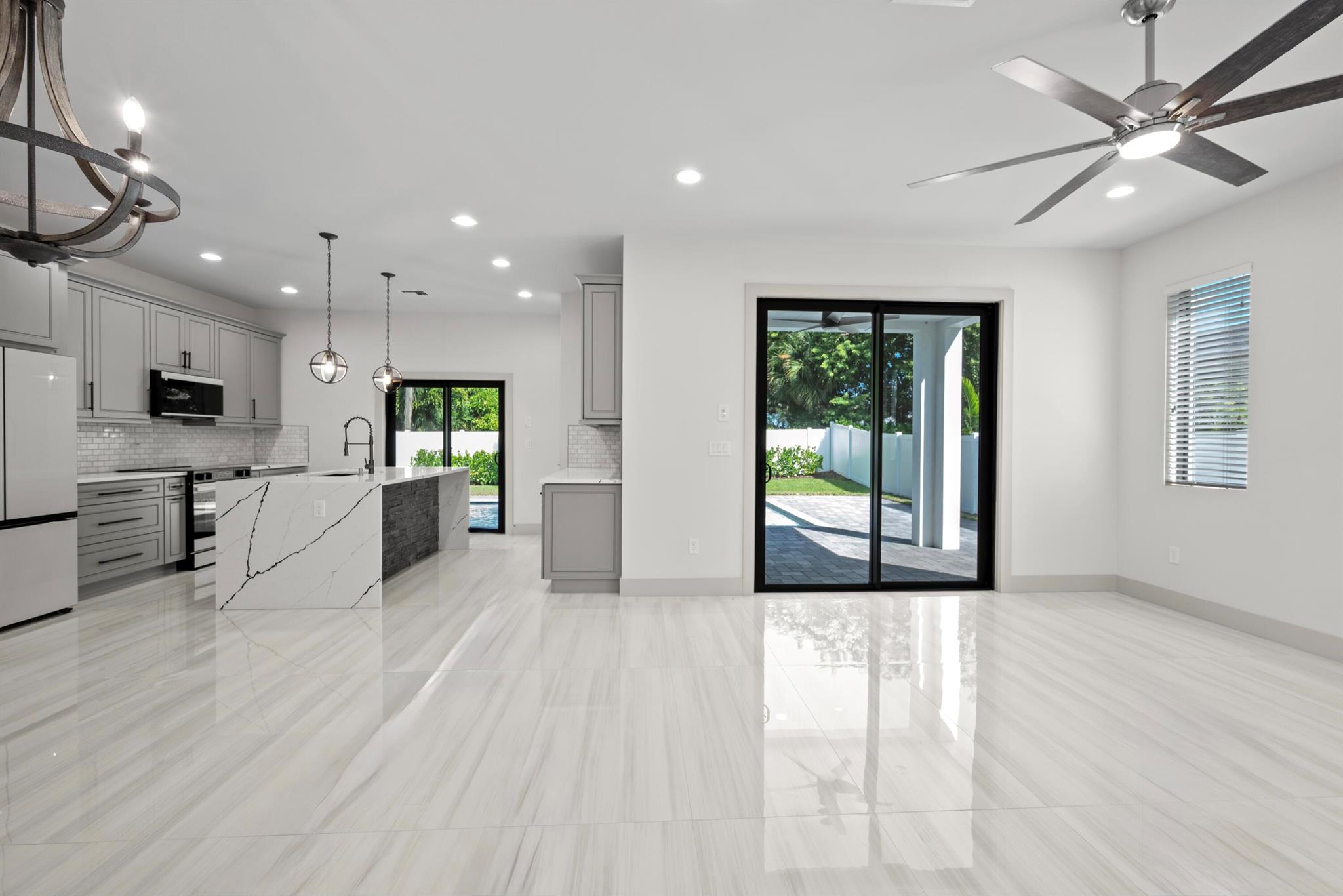 SOUTHRIDGE - Residential Lease