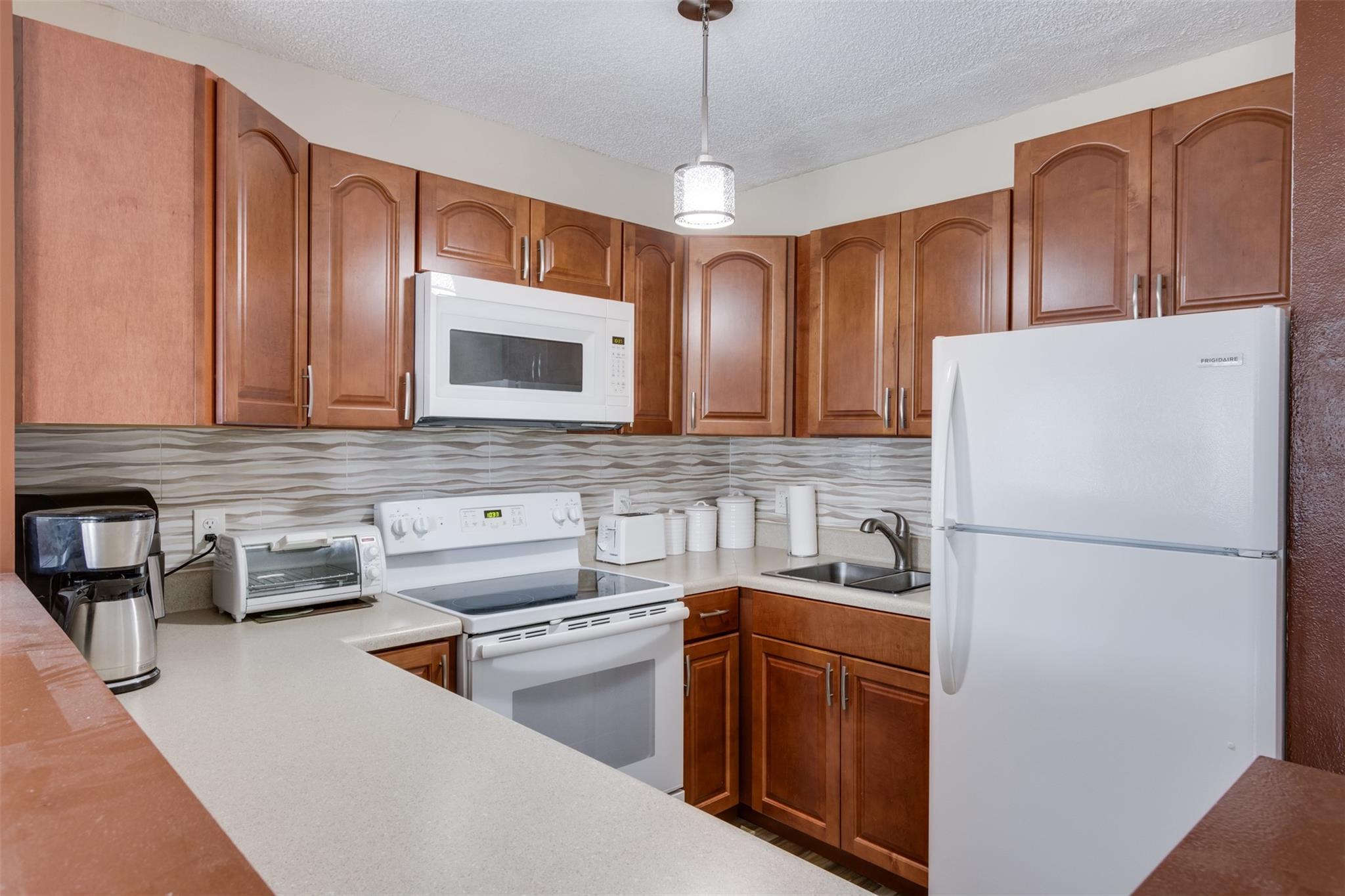 ROLEN LAKE - Residential