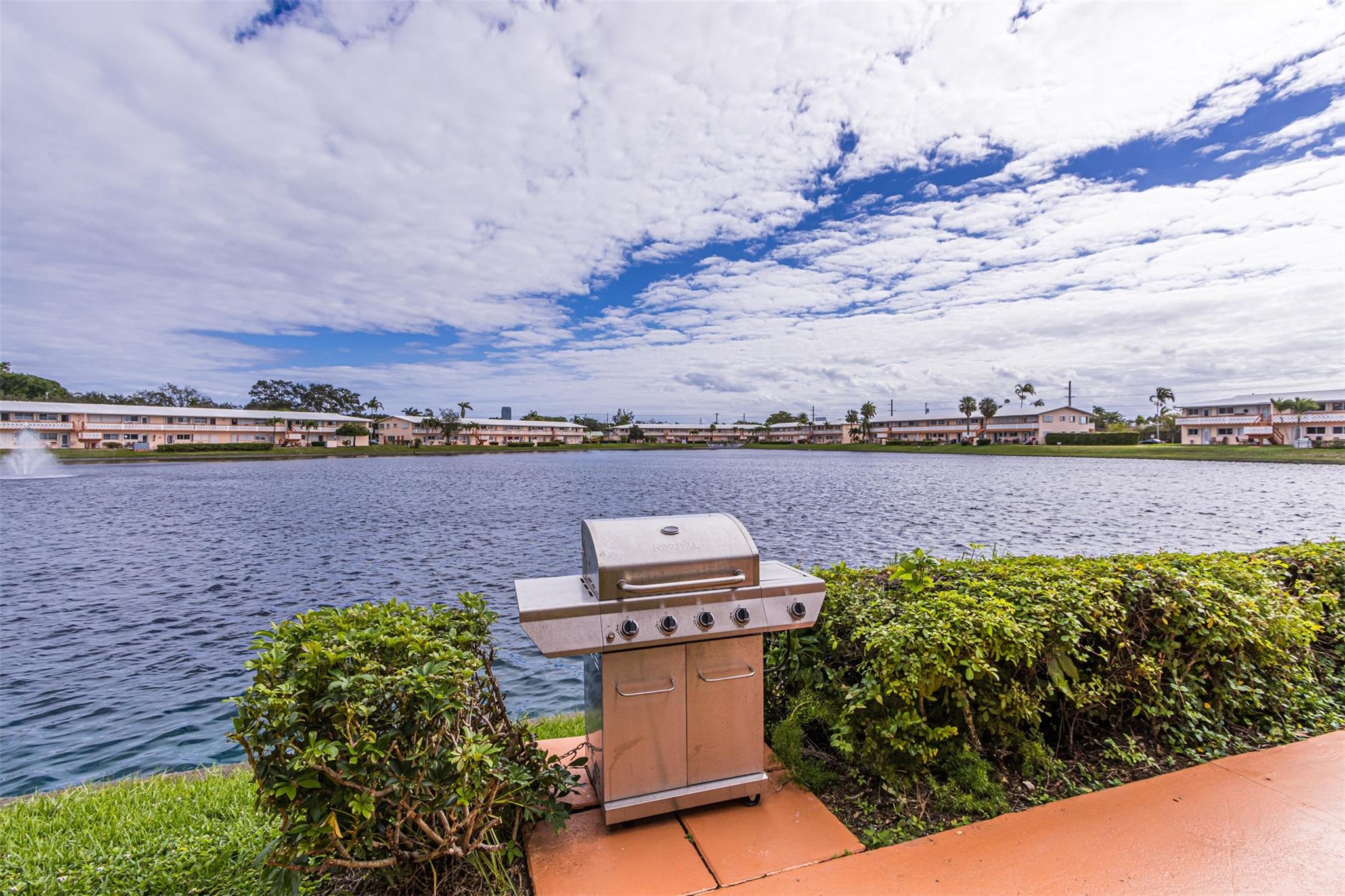 ROLEN LAKE - Residential