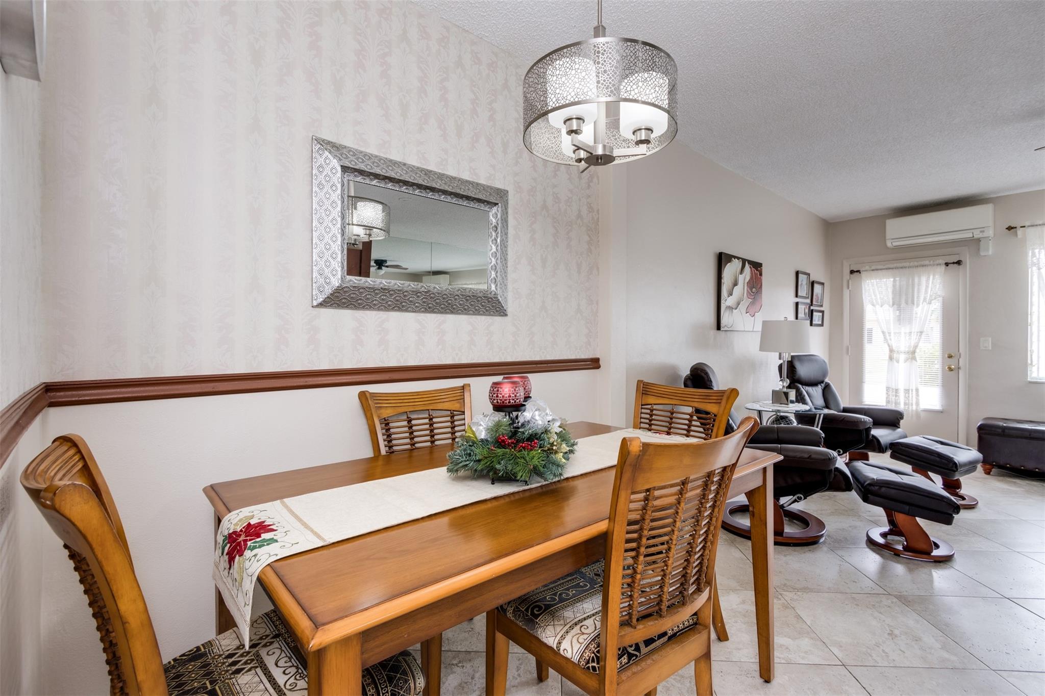 ROLEN LAKE - Residential