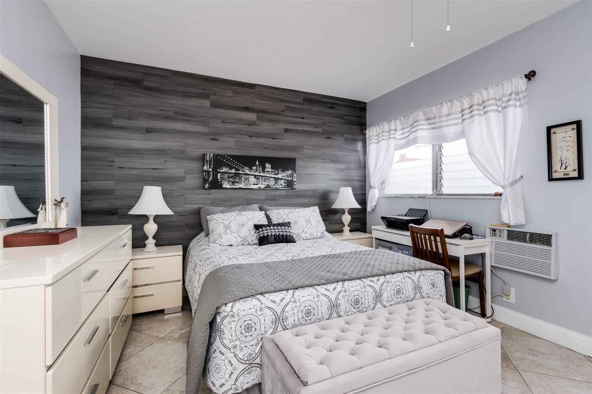 ROLEN LAKE - Residential