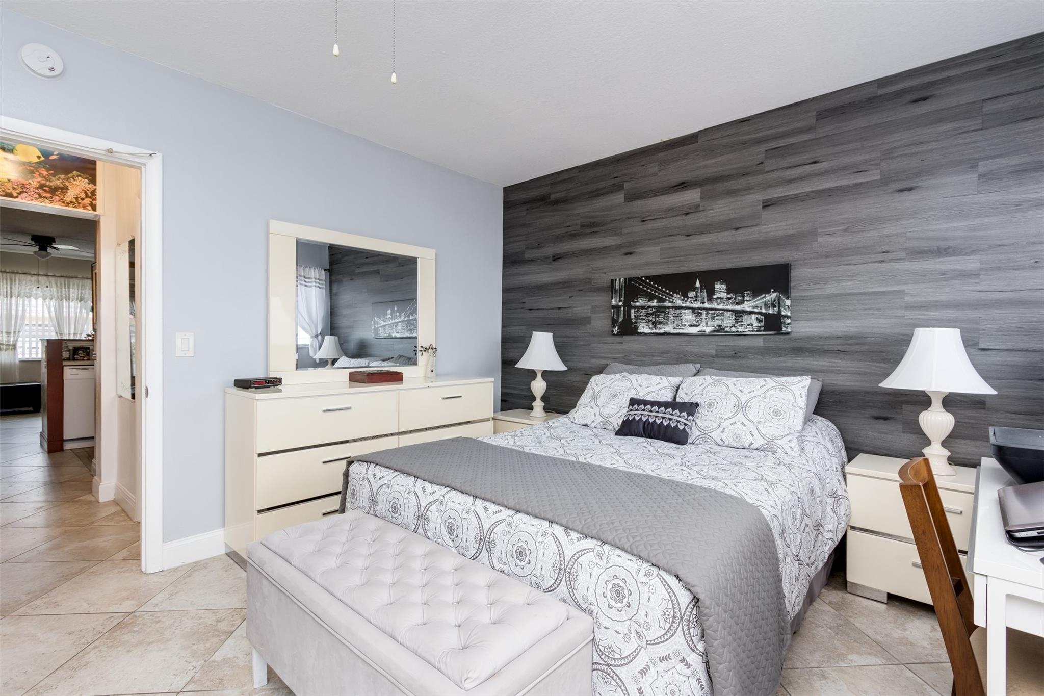 ROLEN LAKE - Residential