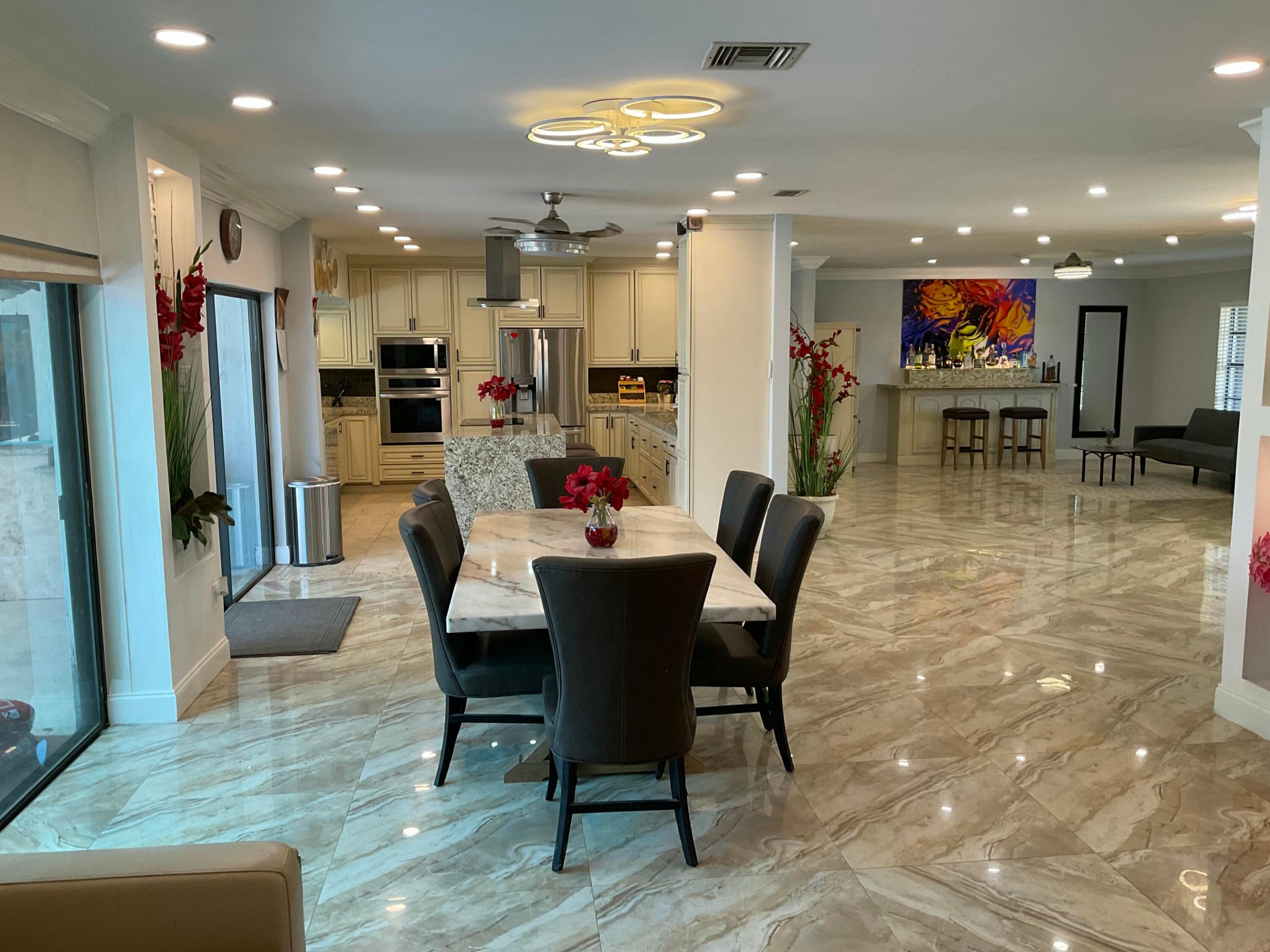 OAK WOOD - Residential