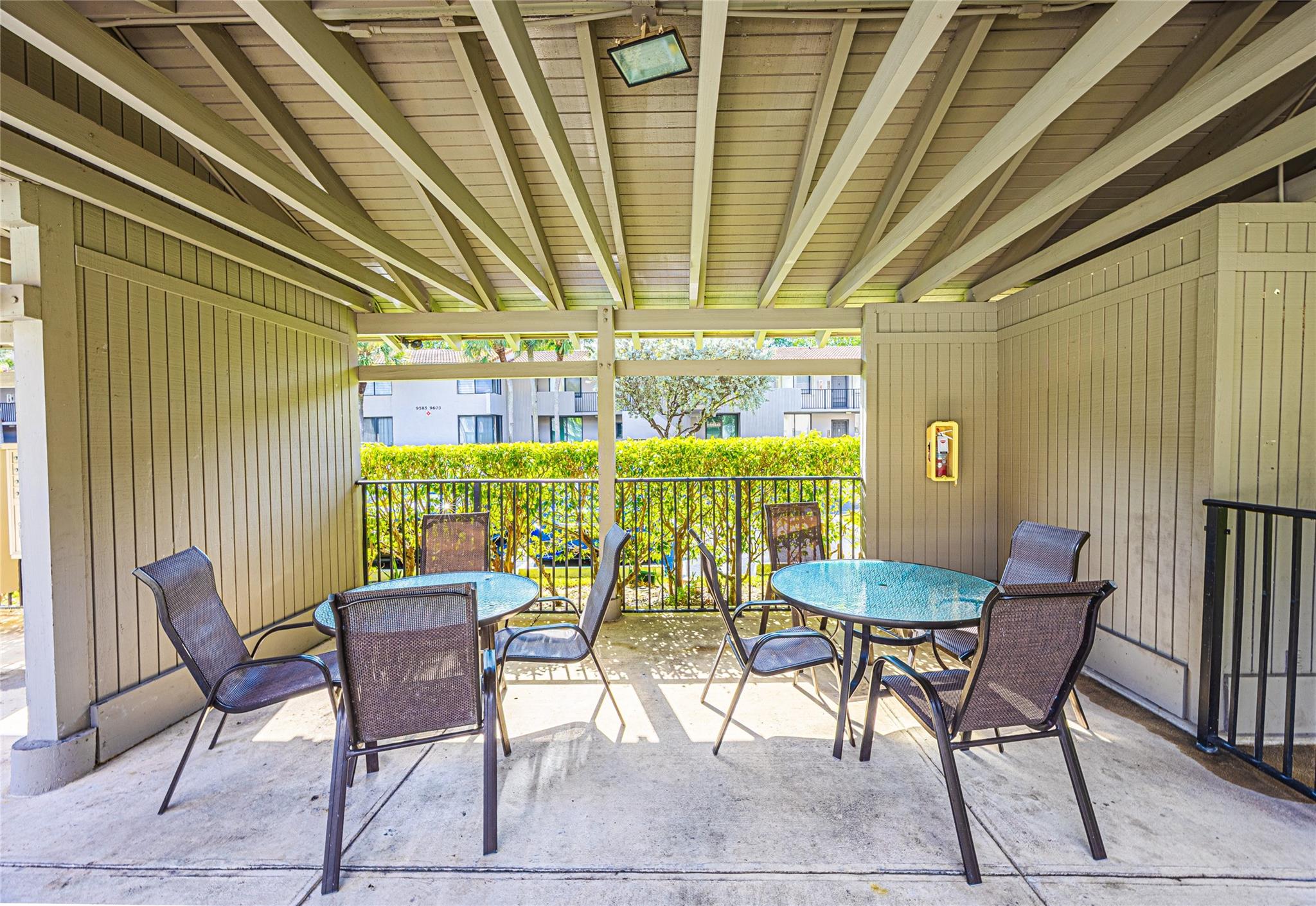 RIVERS EDGE AT OAKWOOD - Residential Lease