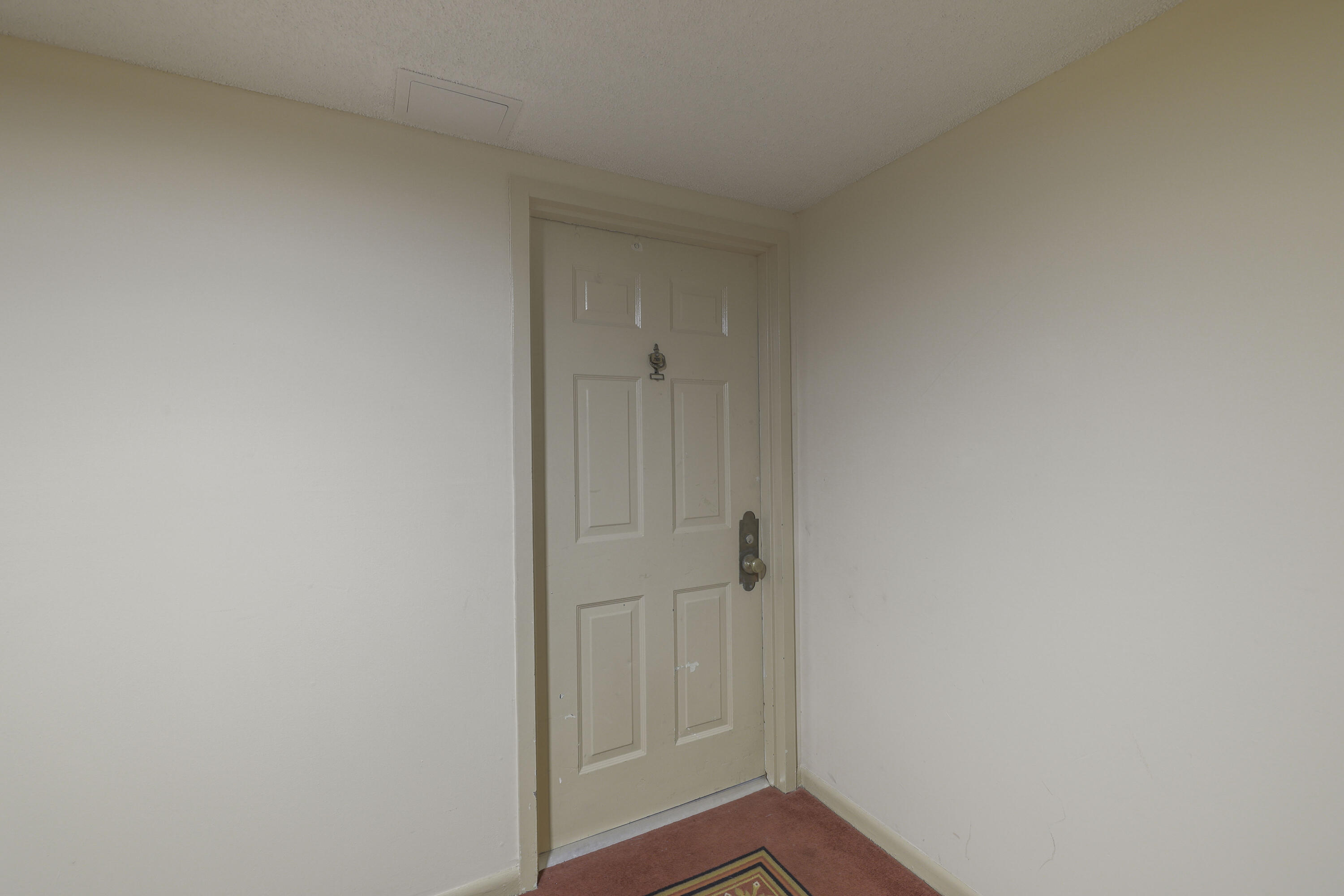 PALM BEACH HOUSE CONDO - Residential