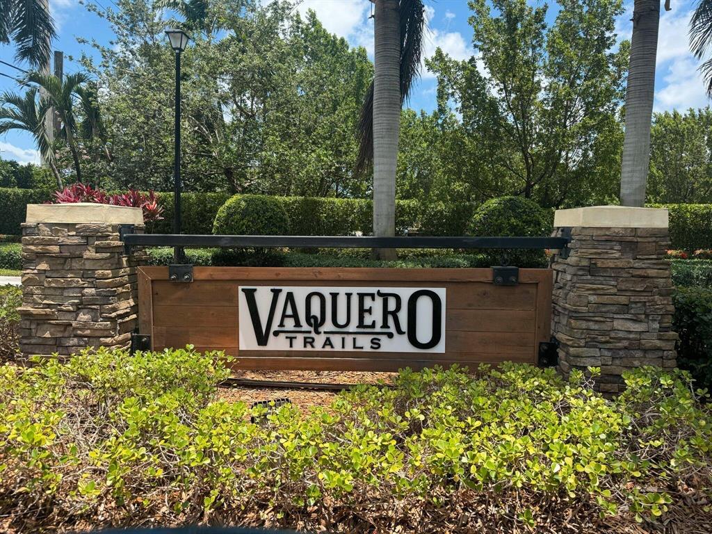807 E Village Circle