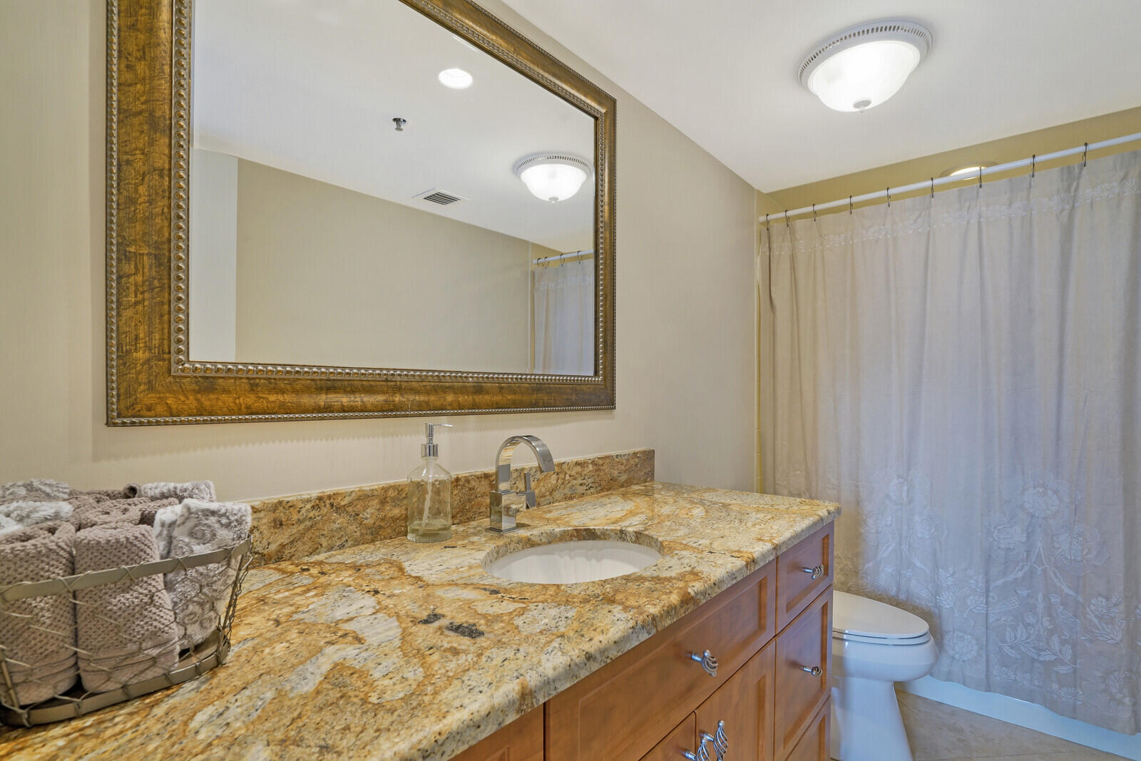 DALTON PLACE - Residential Lease
