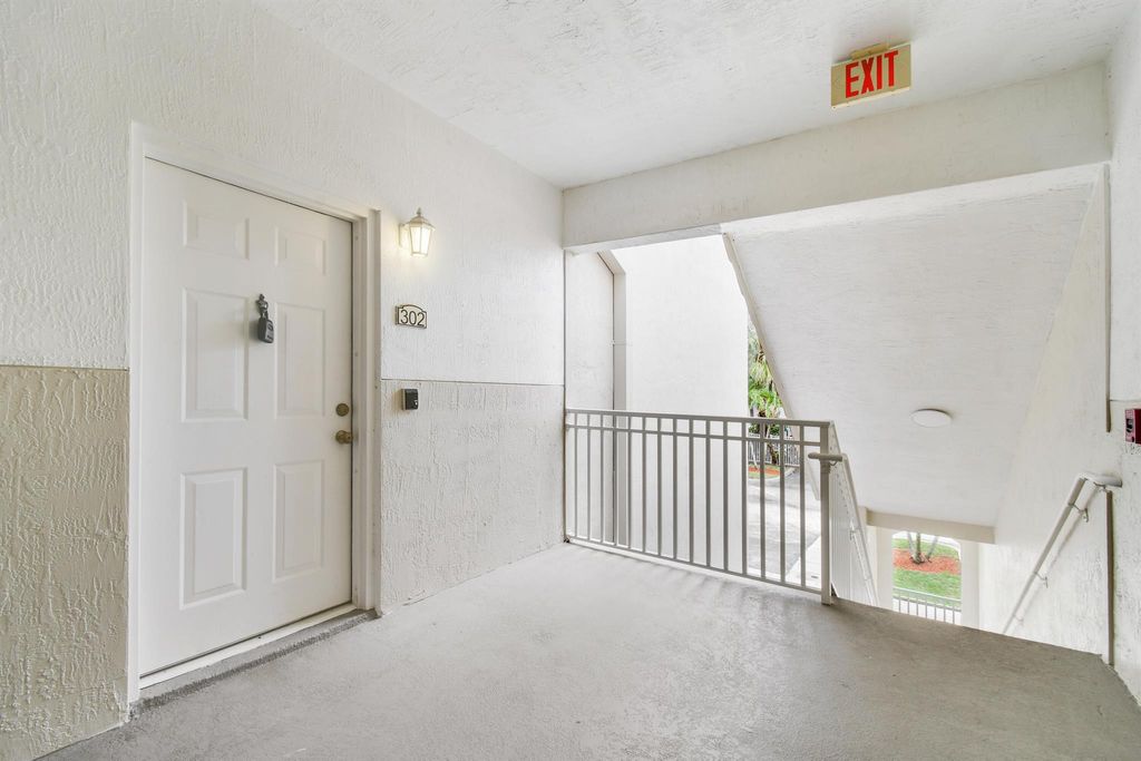 Photo of 11035 Legacy Boulevard #302, Palm Beach Gardens, FL 33410 (MLS # R11104966)